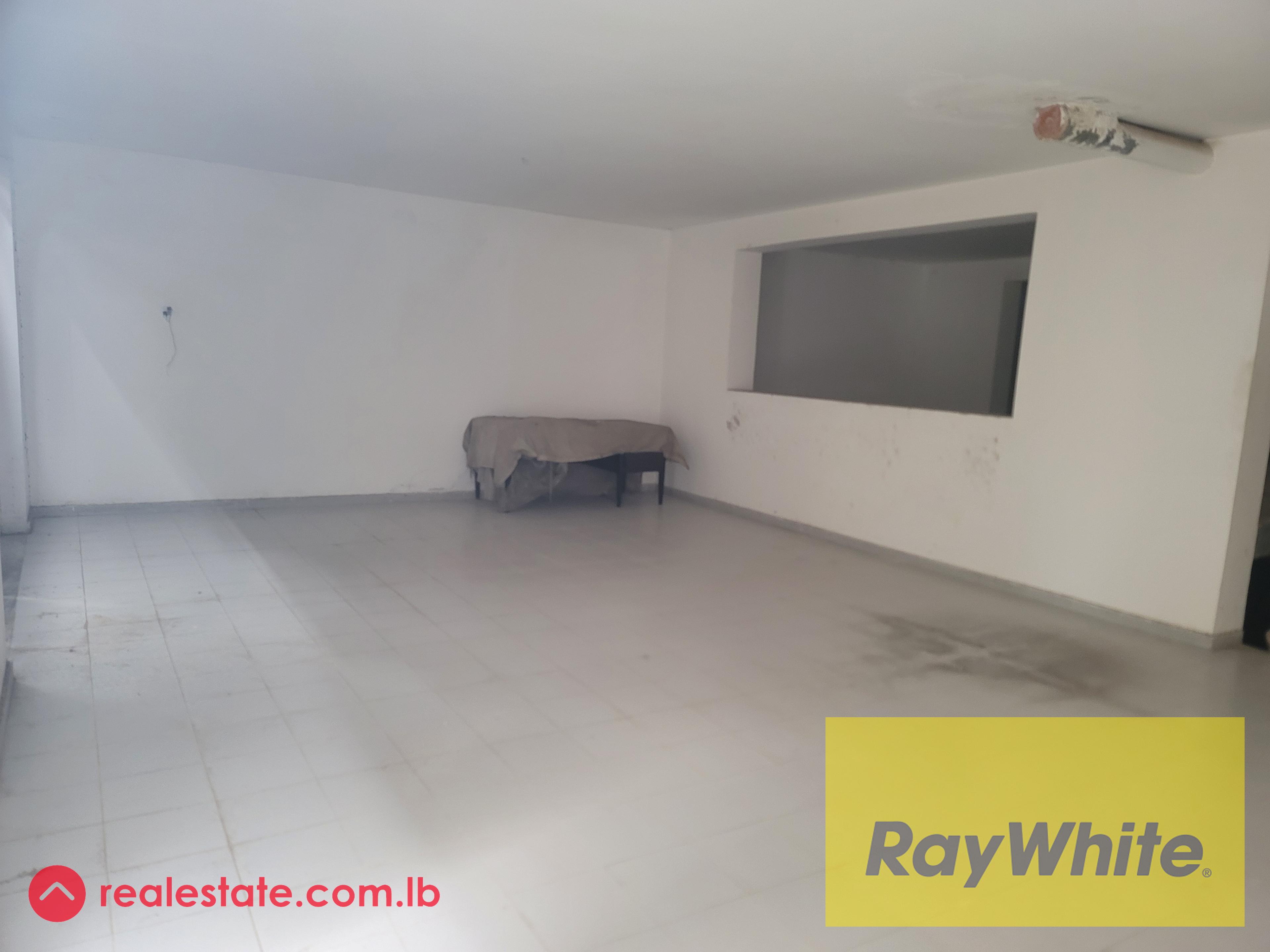Warehouse / Shop for Rent in Dekwaneh
