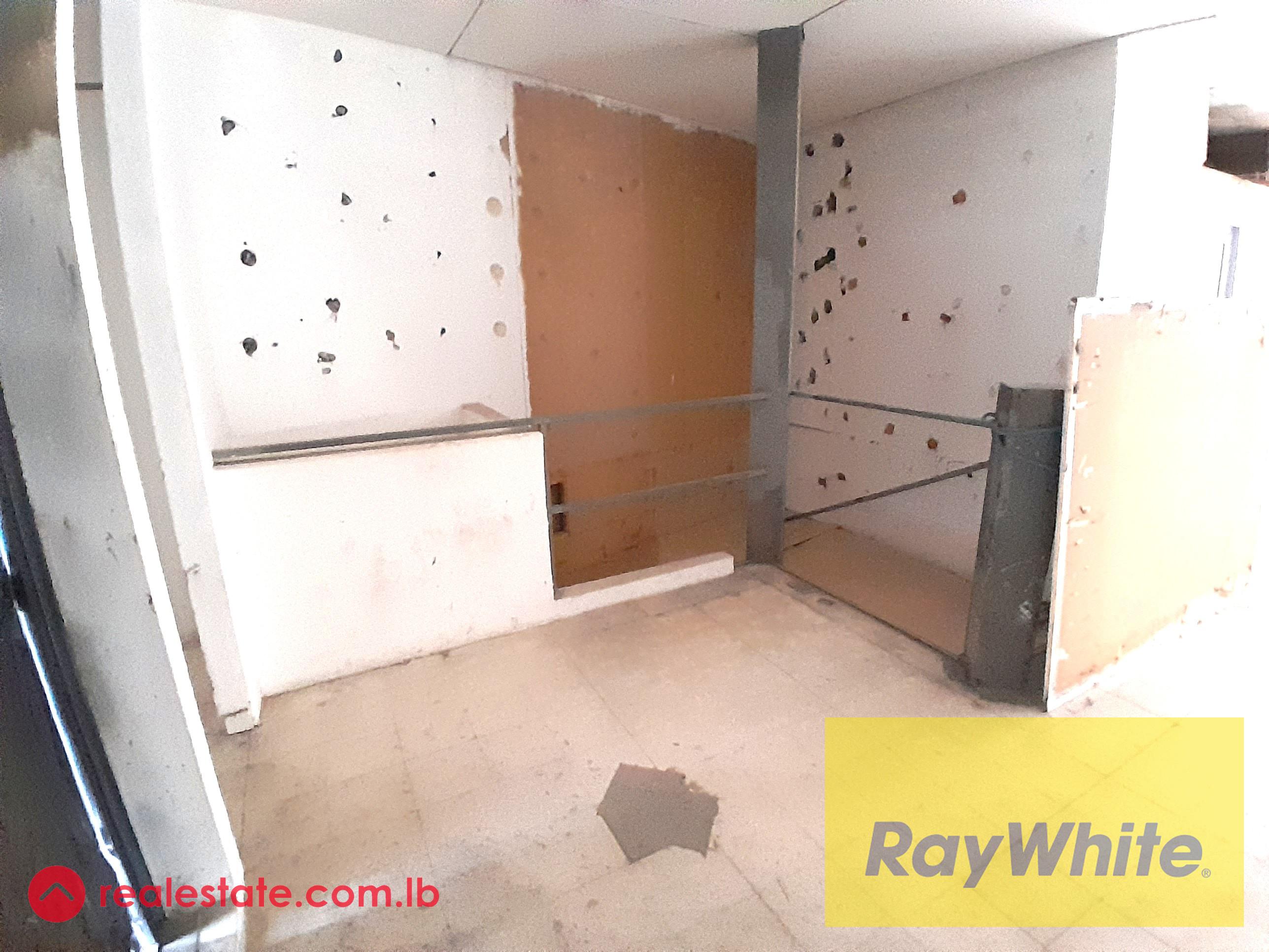 Office for Rent in Gemmayzeh - Sea View