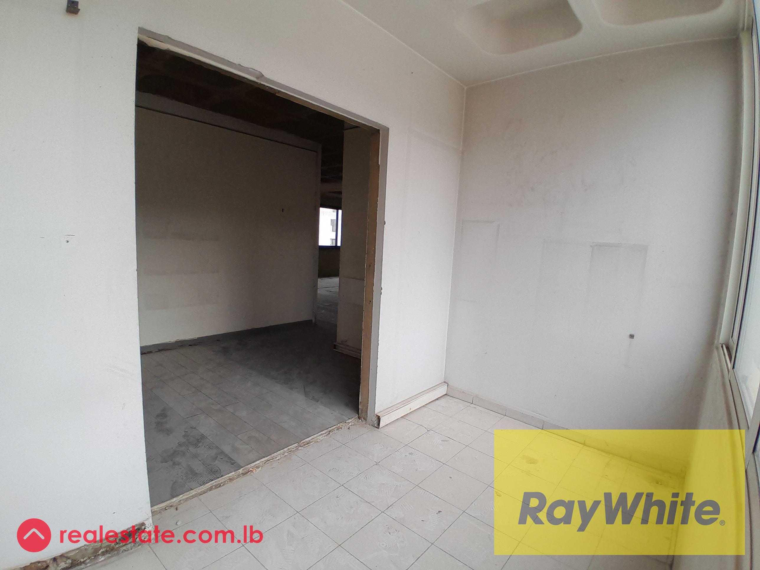 Office for Rent – Floor 10 | 200 sqm | Gemmayzeh