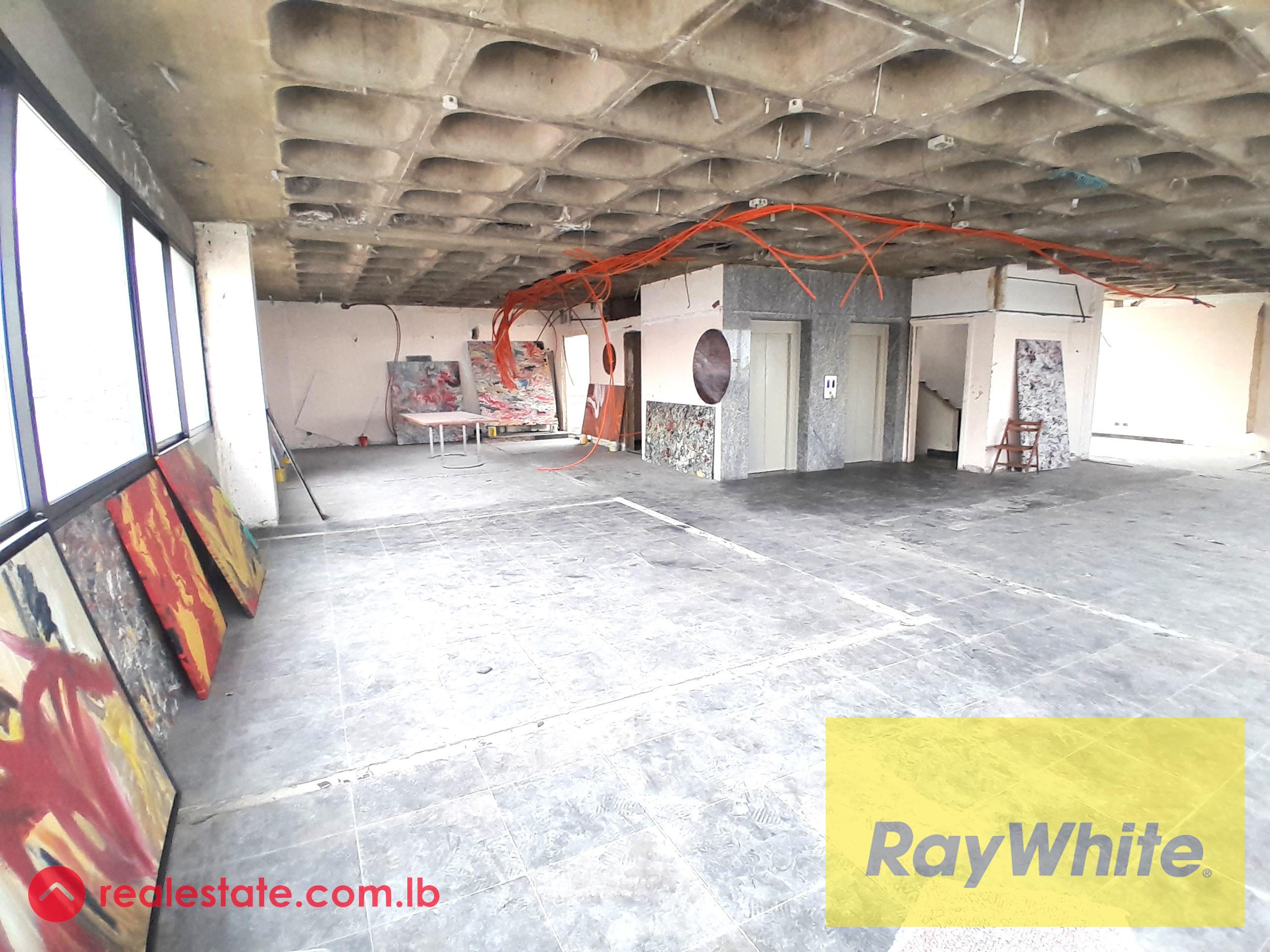Office for Rent – Floor 10 | 200 sqm | Gemmayzeh