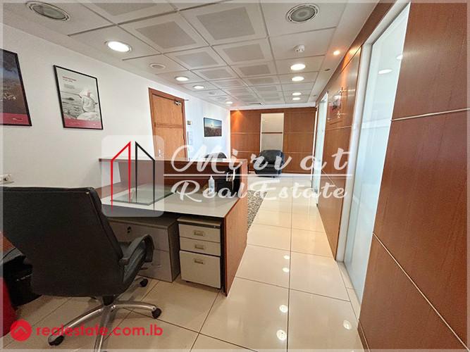 Strategic ArealModern Office SpacelSea View