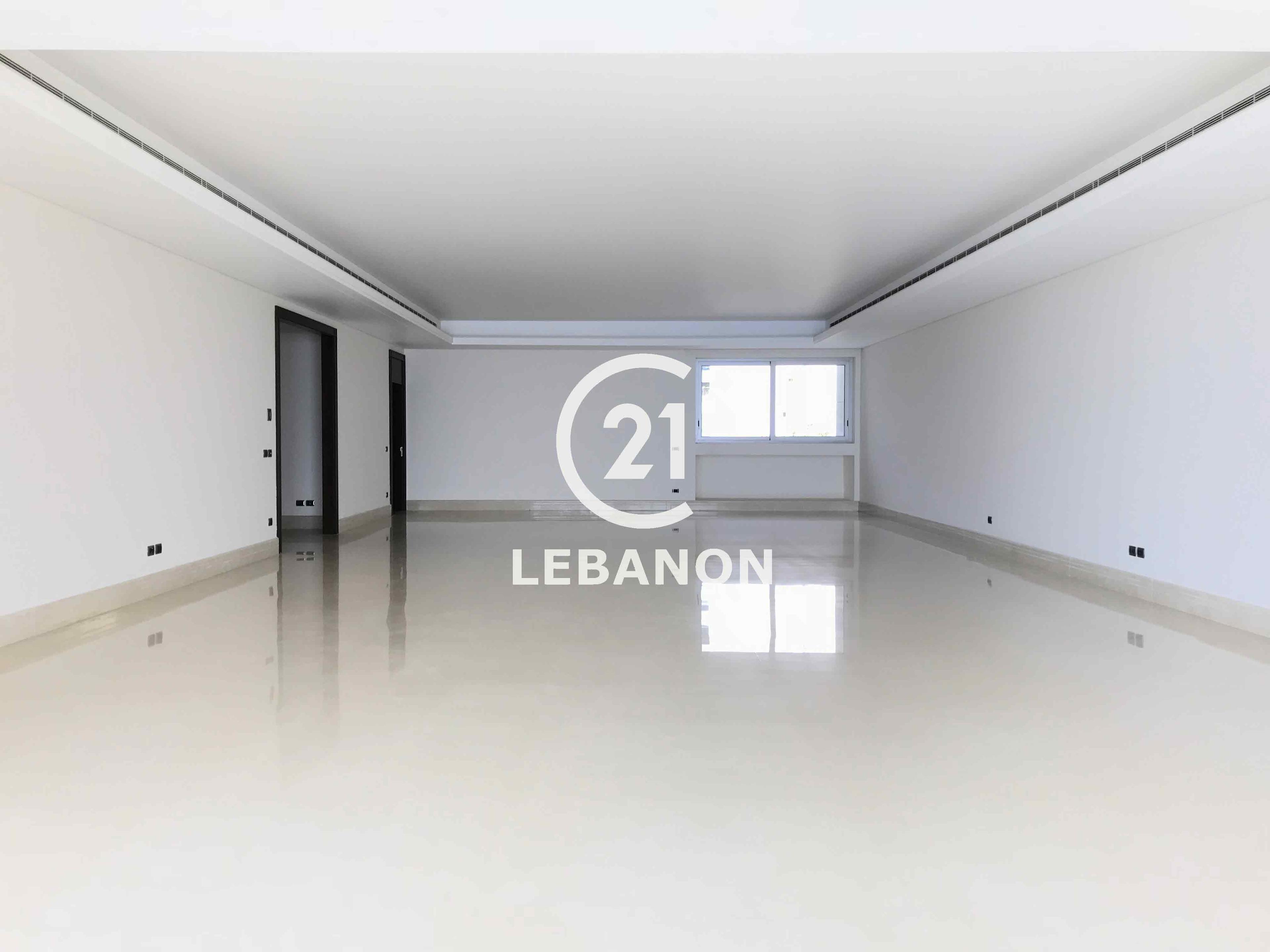 Beautiful 600 sqm apartment with a Full Sea View