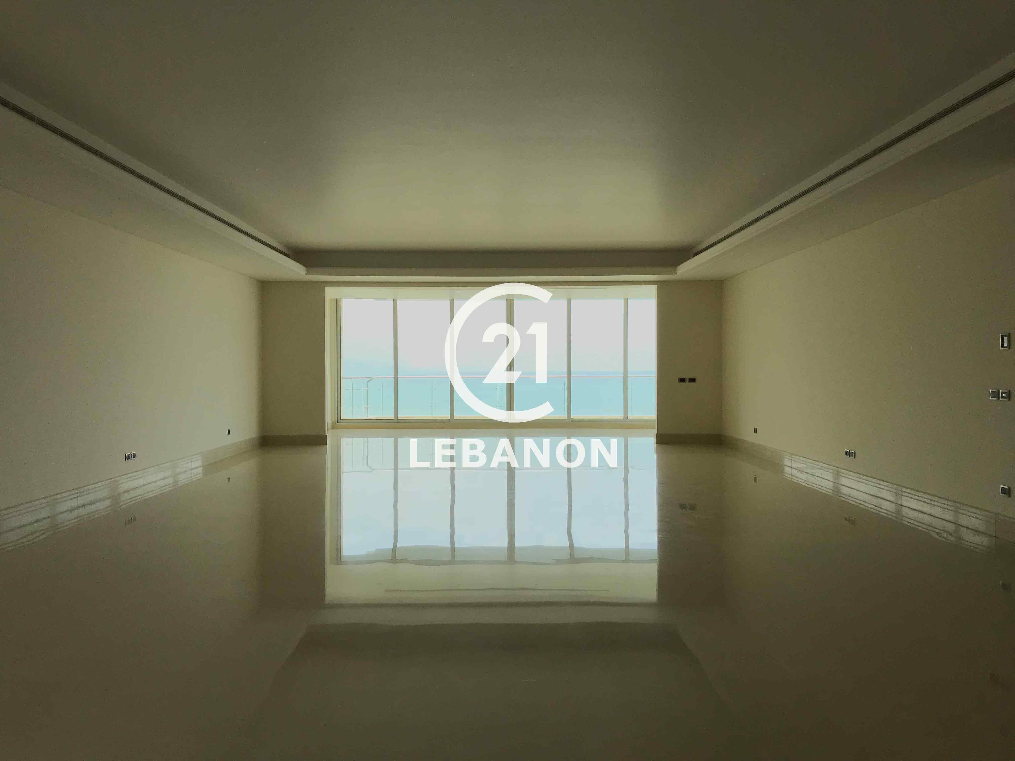 Beautiful 600 sqm apartment with a Full Sea View