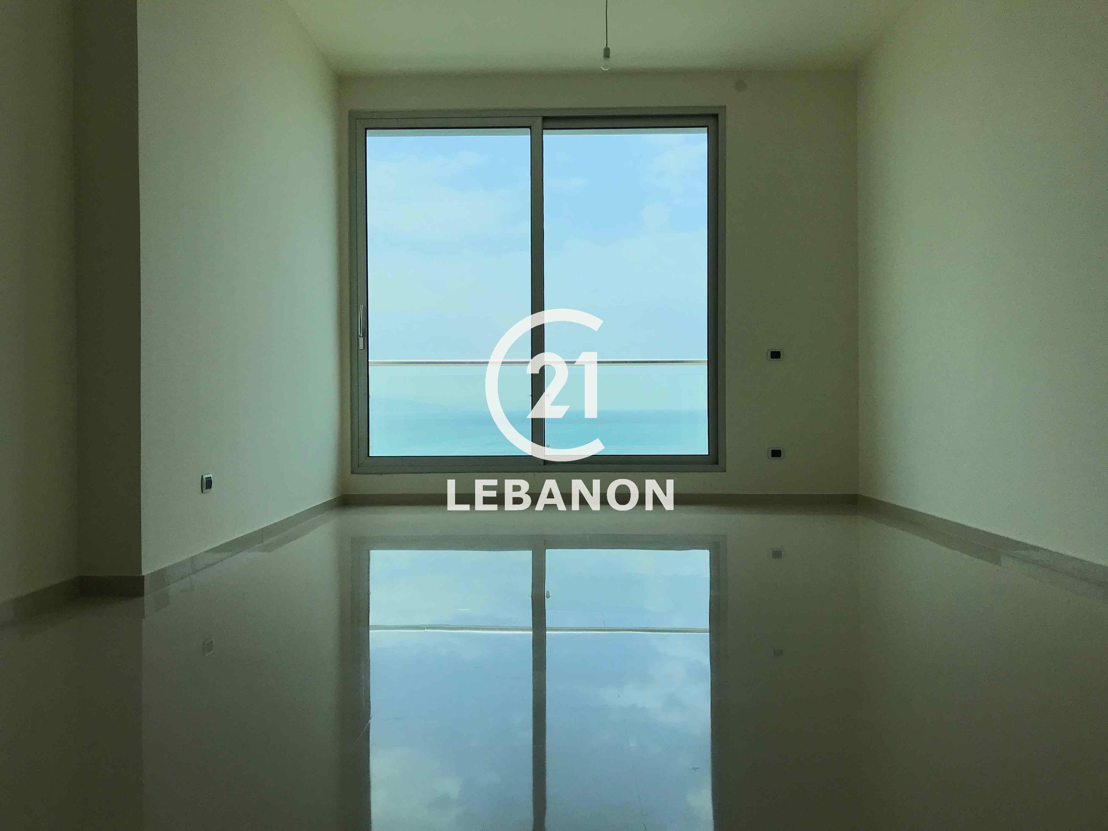 Beautiful 600 sqm apartment with a Full Sea View