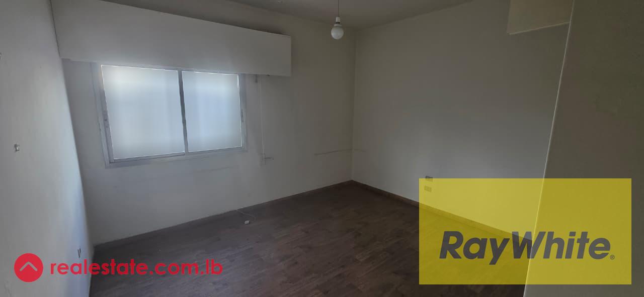 Office for Rent In Jdeideh
