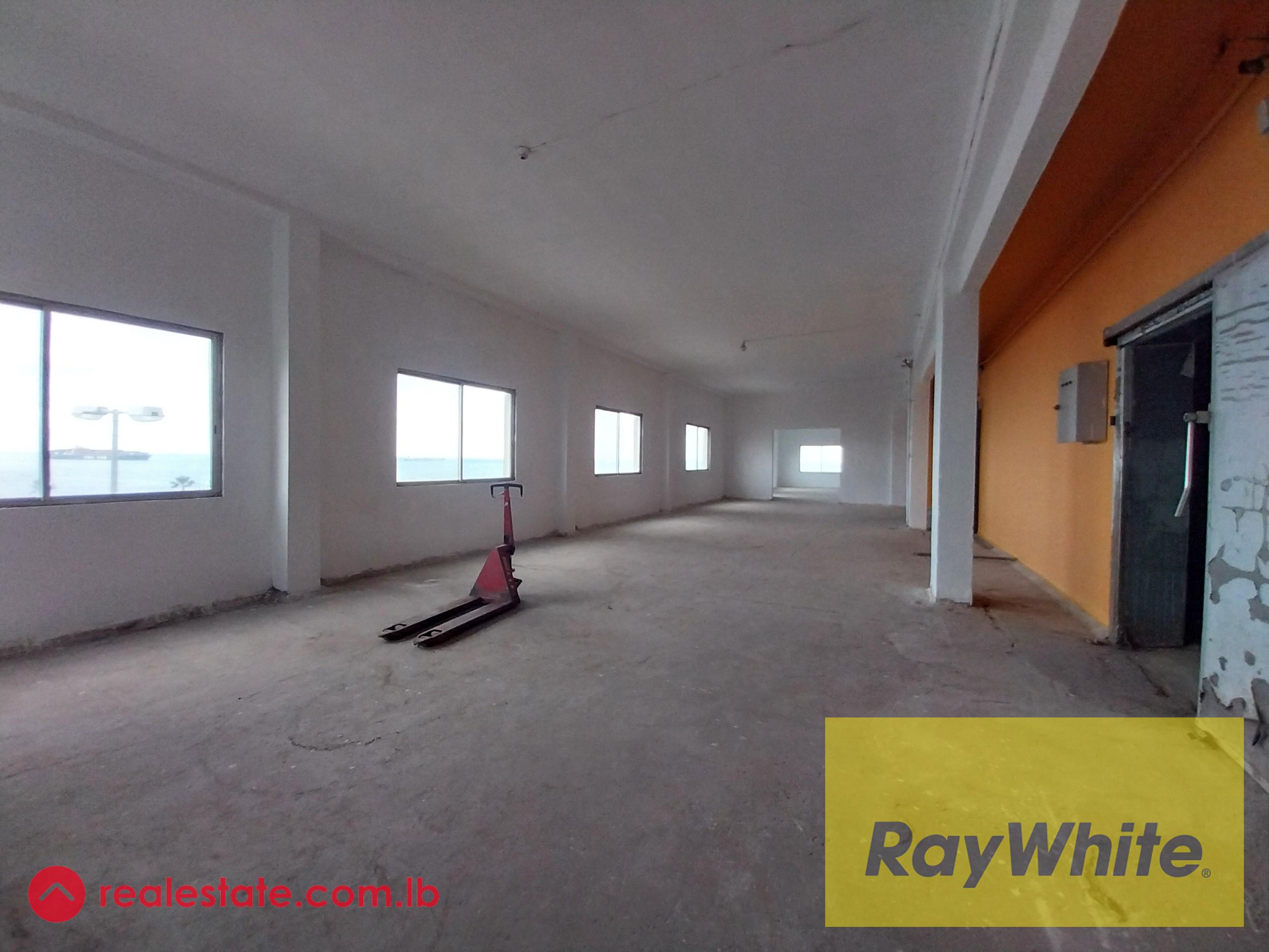 Warehouse For Rent In Dbayeh
