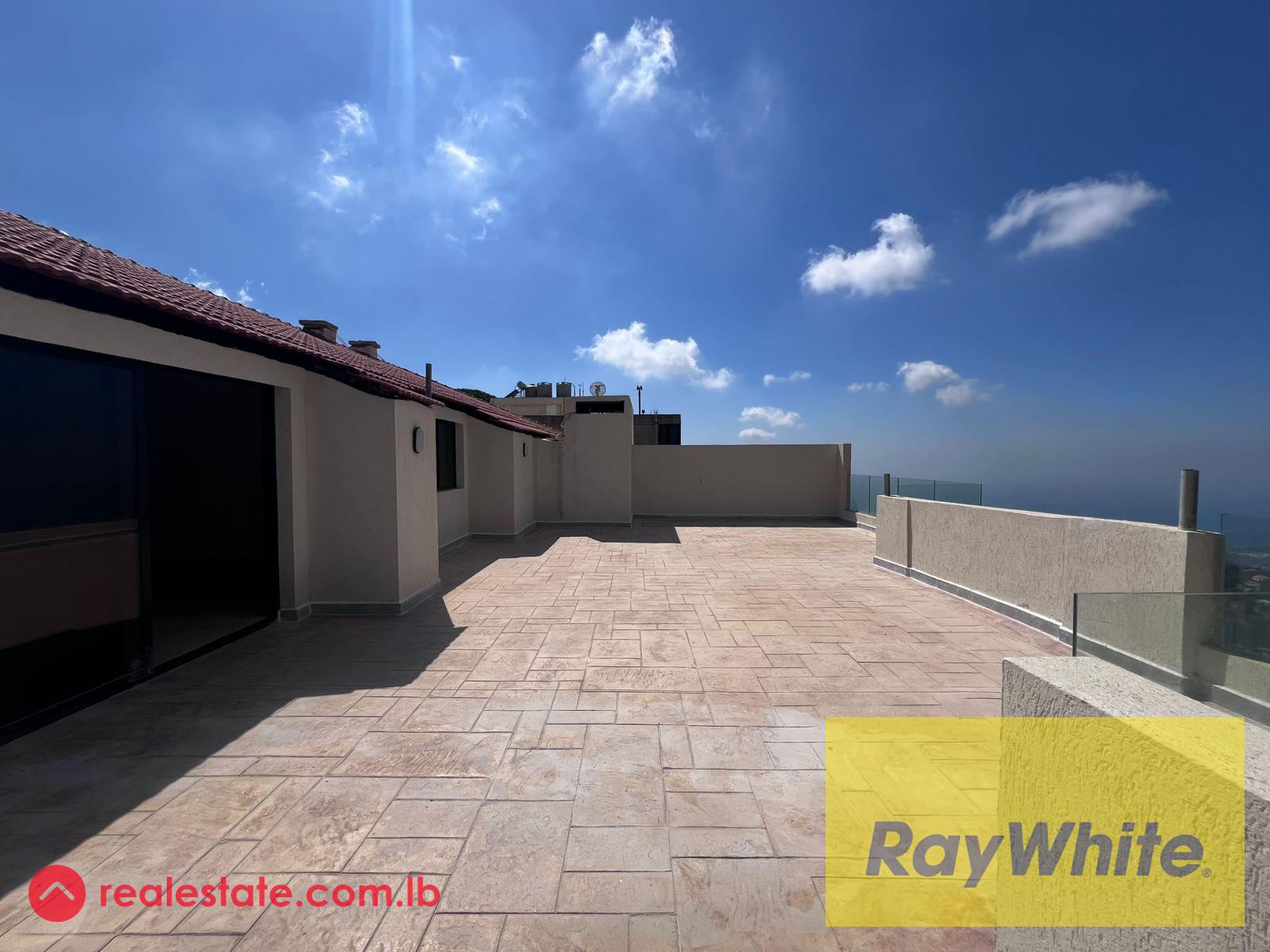 Roof Apartment for Sale in Bharsaf – 240 sqm - Sea and Mountain View