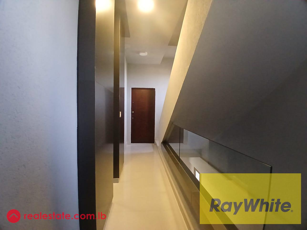 Building for Sale In Zaarour