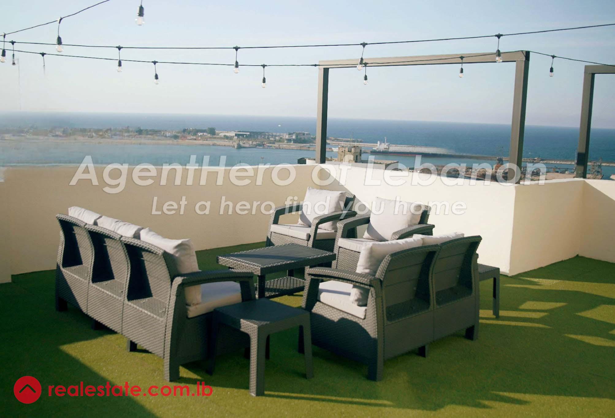 2BR Rooftop Apt. | Huge Terrace | Front Sea View