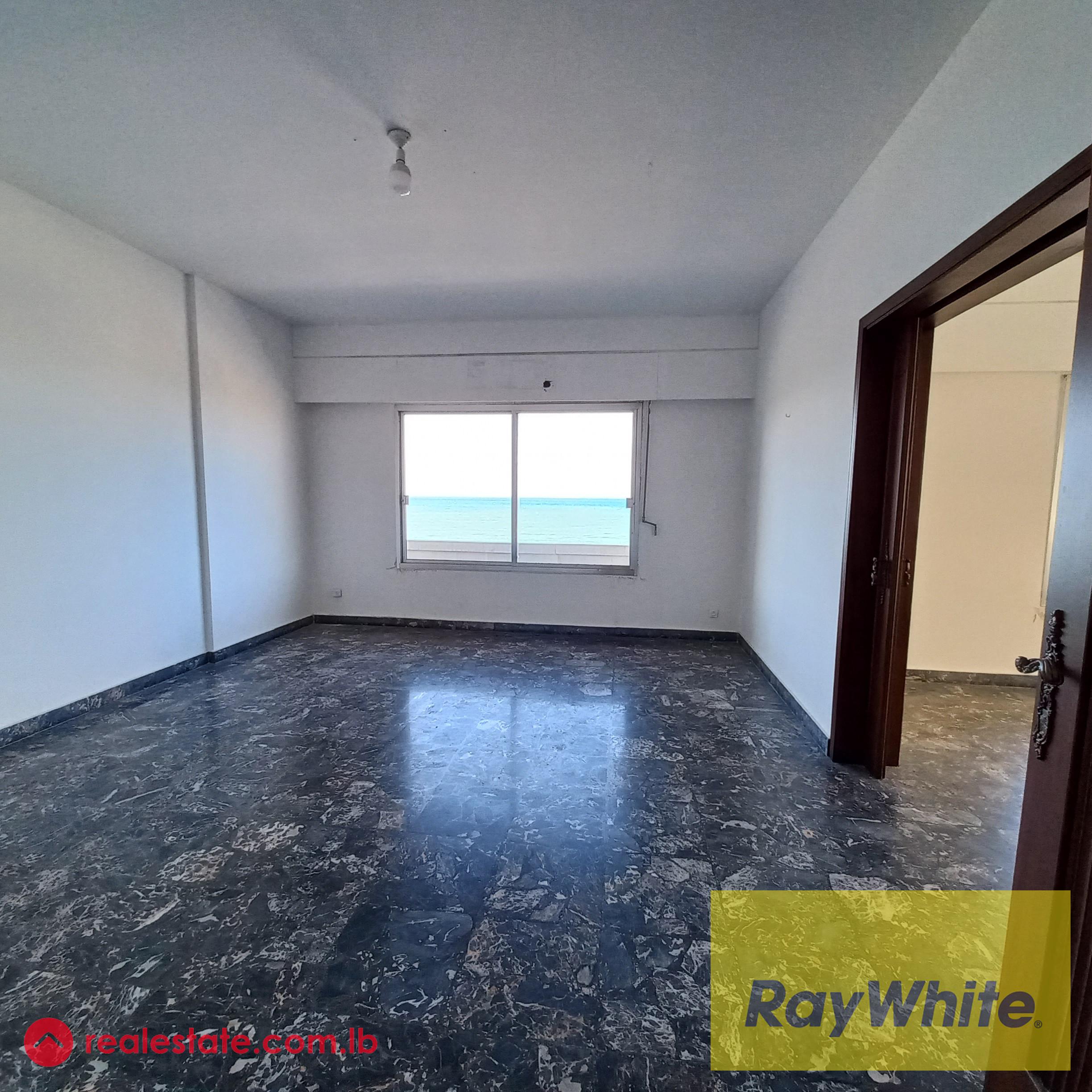 Office In Commercial Center in Jal el Dib For Rent