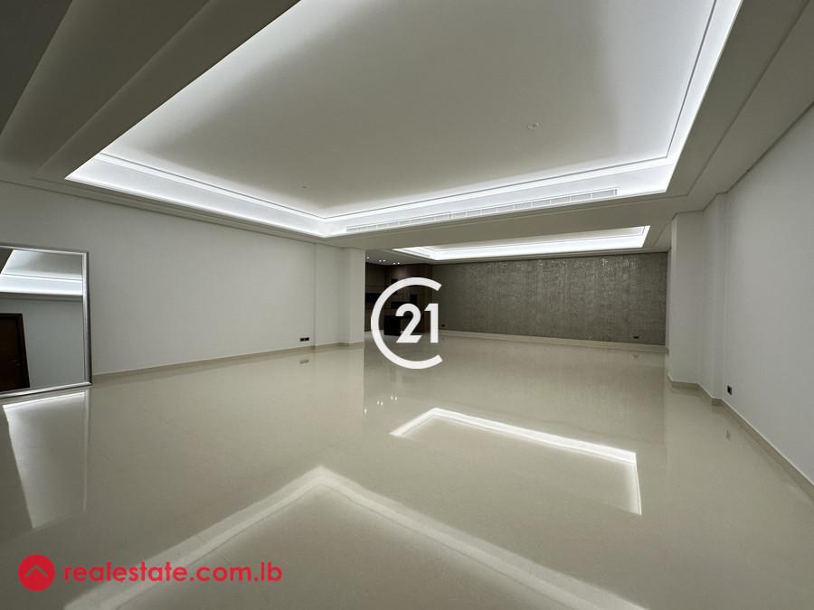 500 SQM Villa + 300 SQM Garden and a Mountain View For Sale