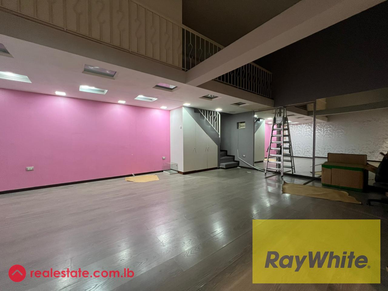 Shop for Rent in Verdun