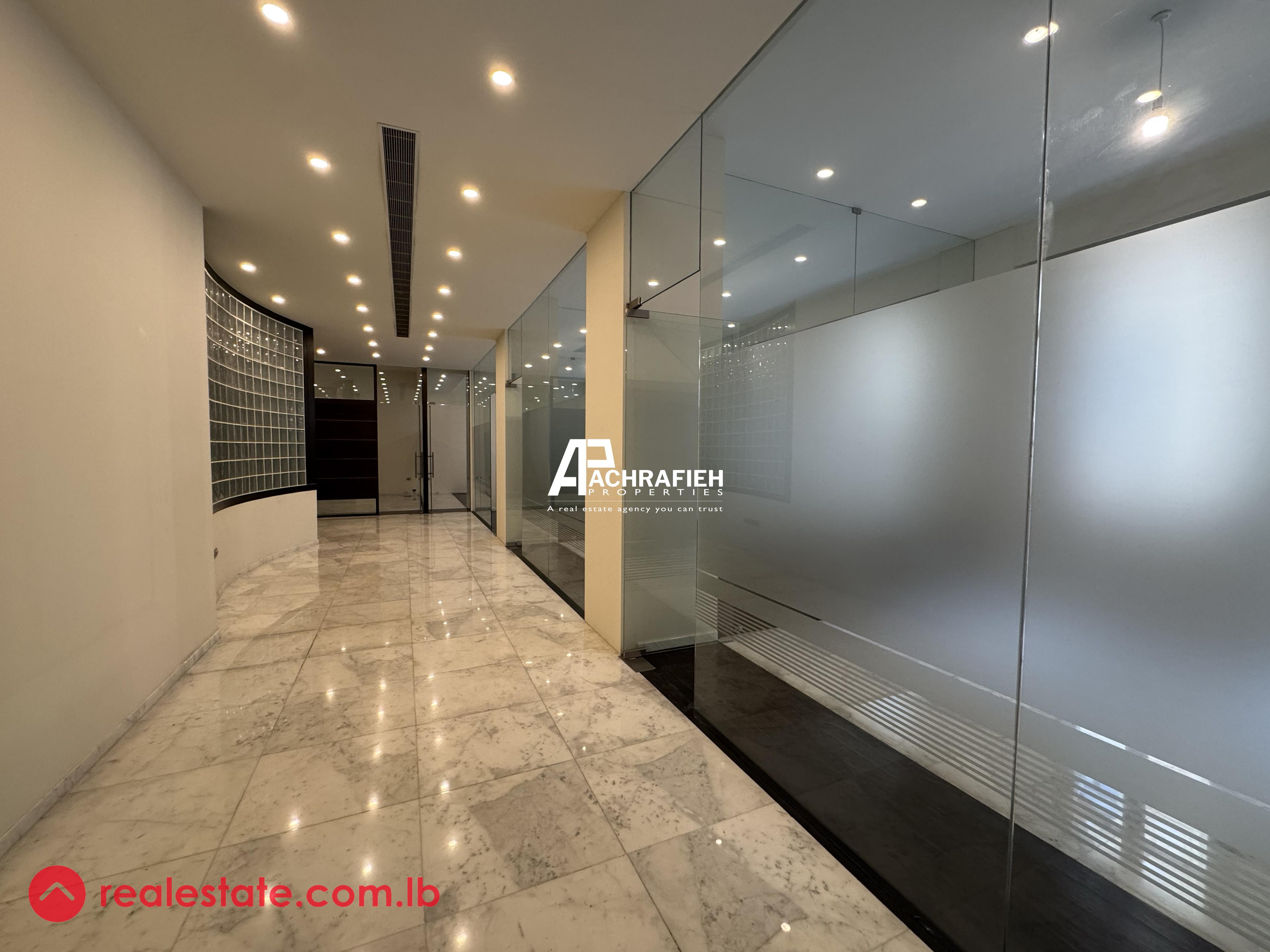 208 Sqm - Office For Rent in Downtown