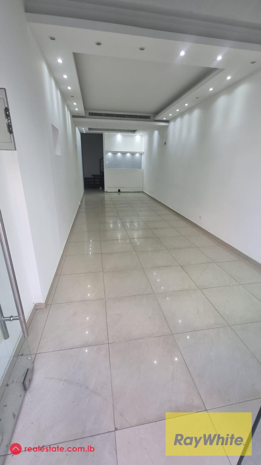 Shop for Sale In Zalka