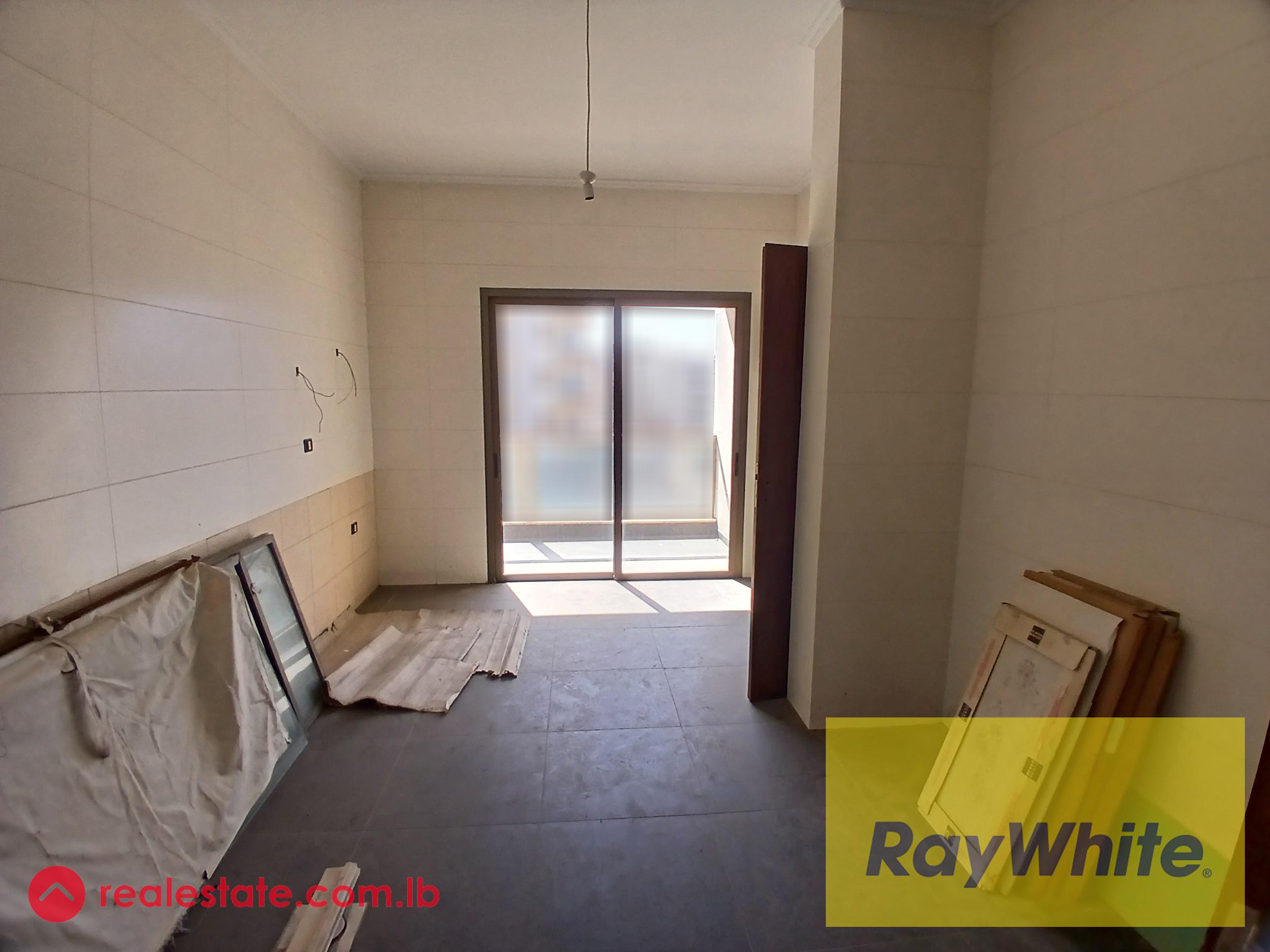 Apartment for Sale in Mtayleb