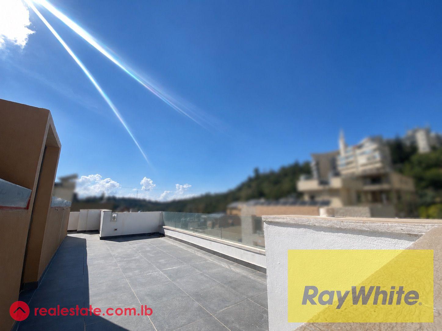 Duplex for Sale in Beit El Chaar with Roof