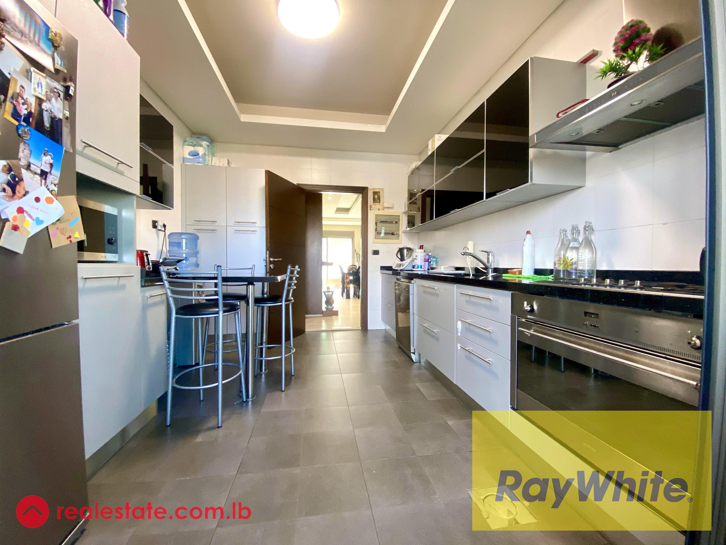 Apartment for Sale in Jdeideh – 170 sqm