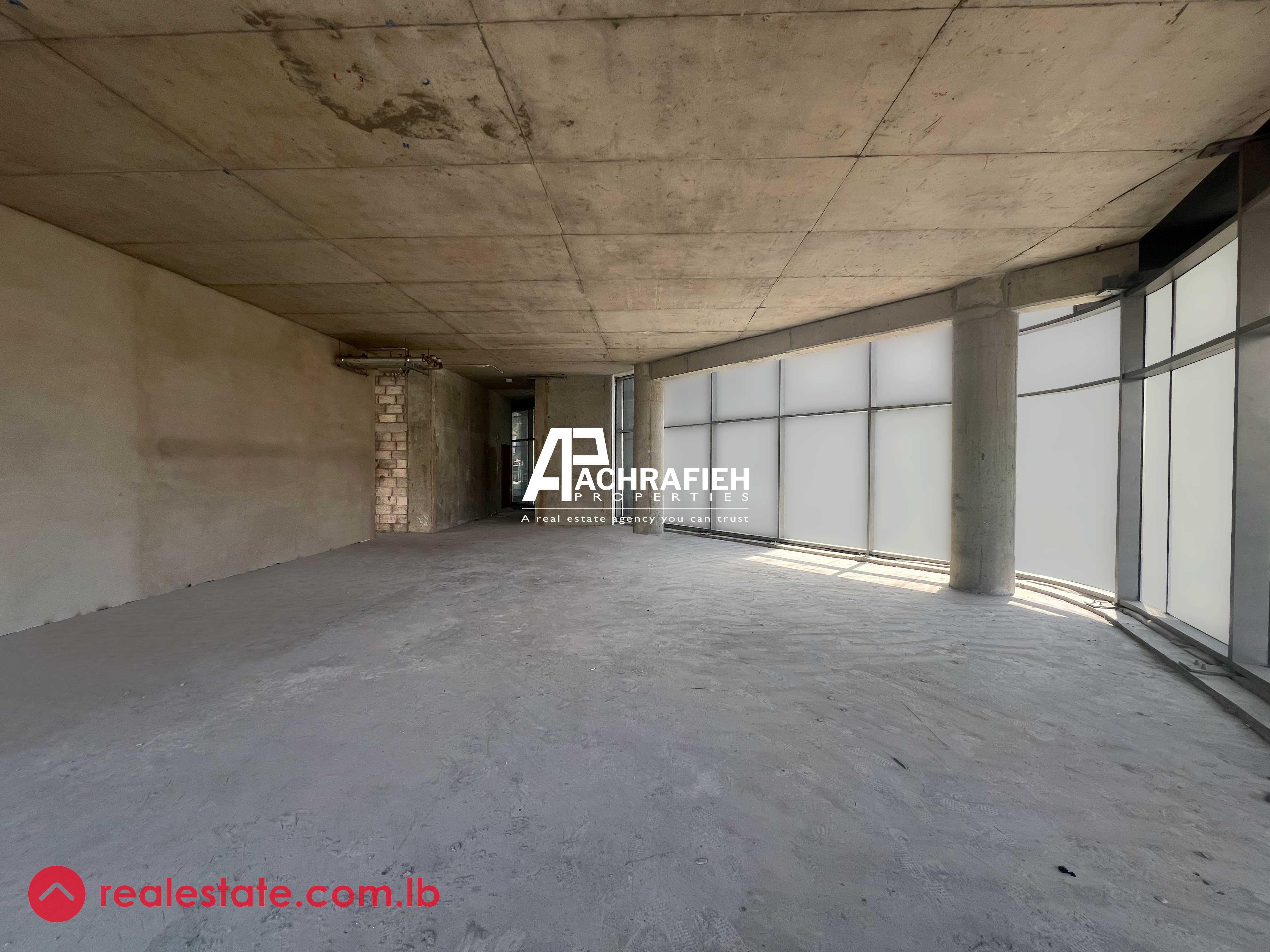 370 Sqm | Shop For Rent in Saifi