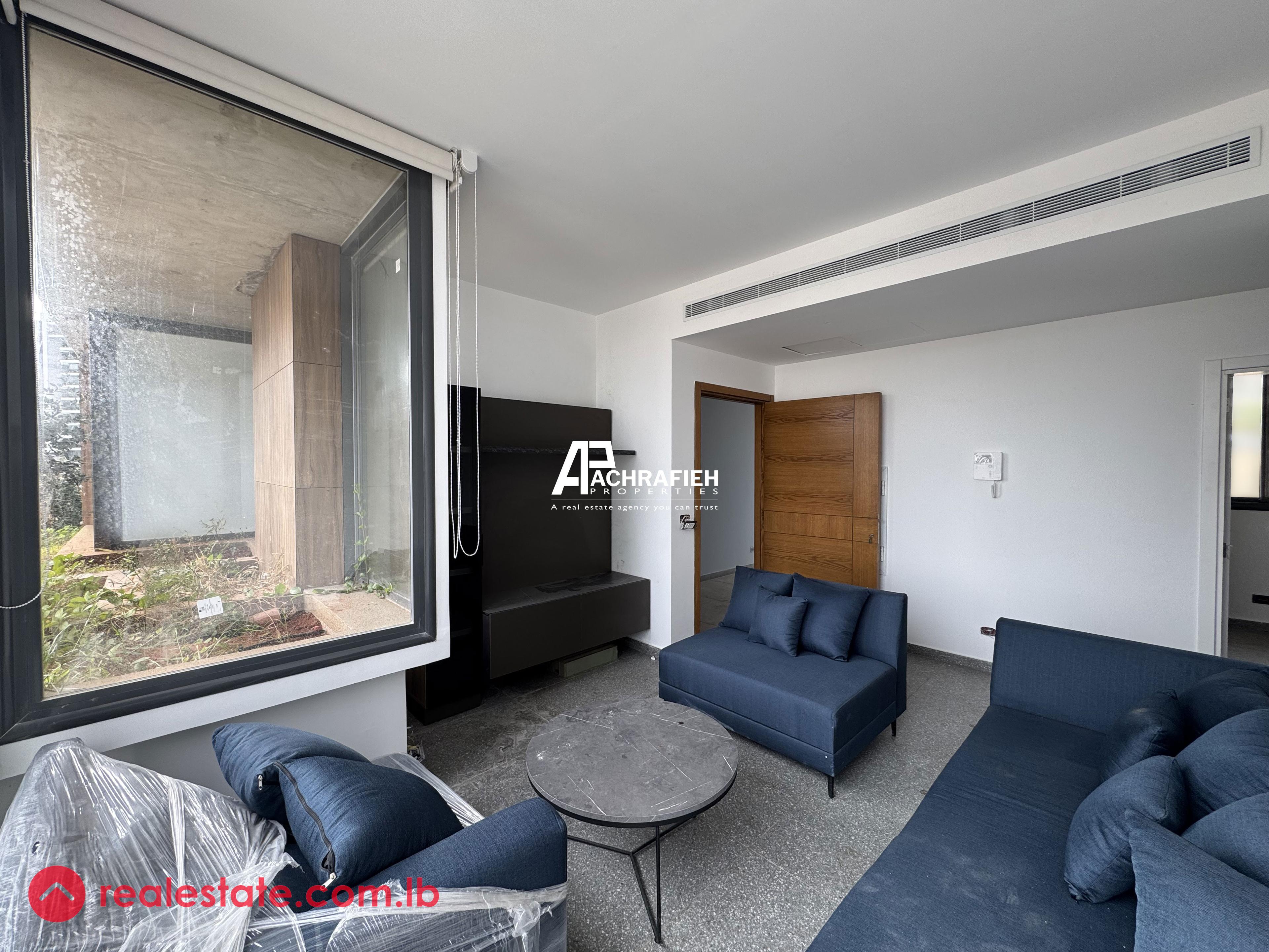 Golden Area | 120 Sqm | Apartment for Rent In Achrafieh
