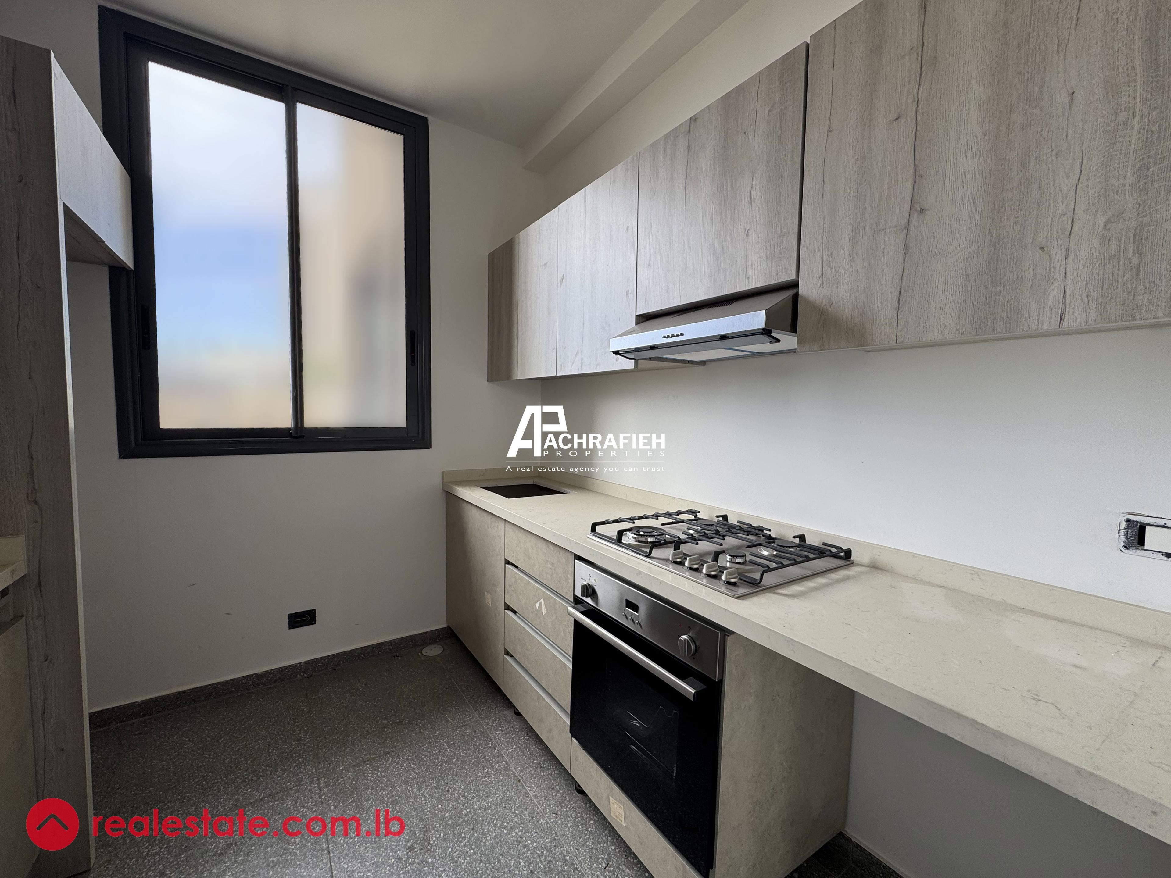 Golden Area | 120 Sqm | Apartment for Rent In Achrafieh