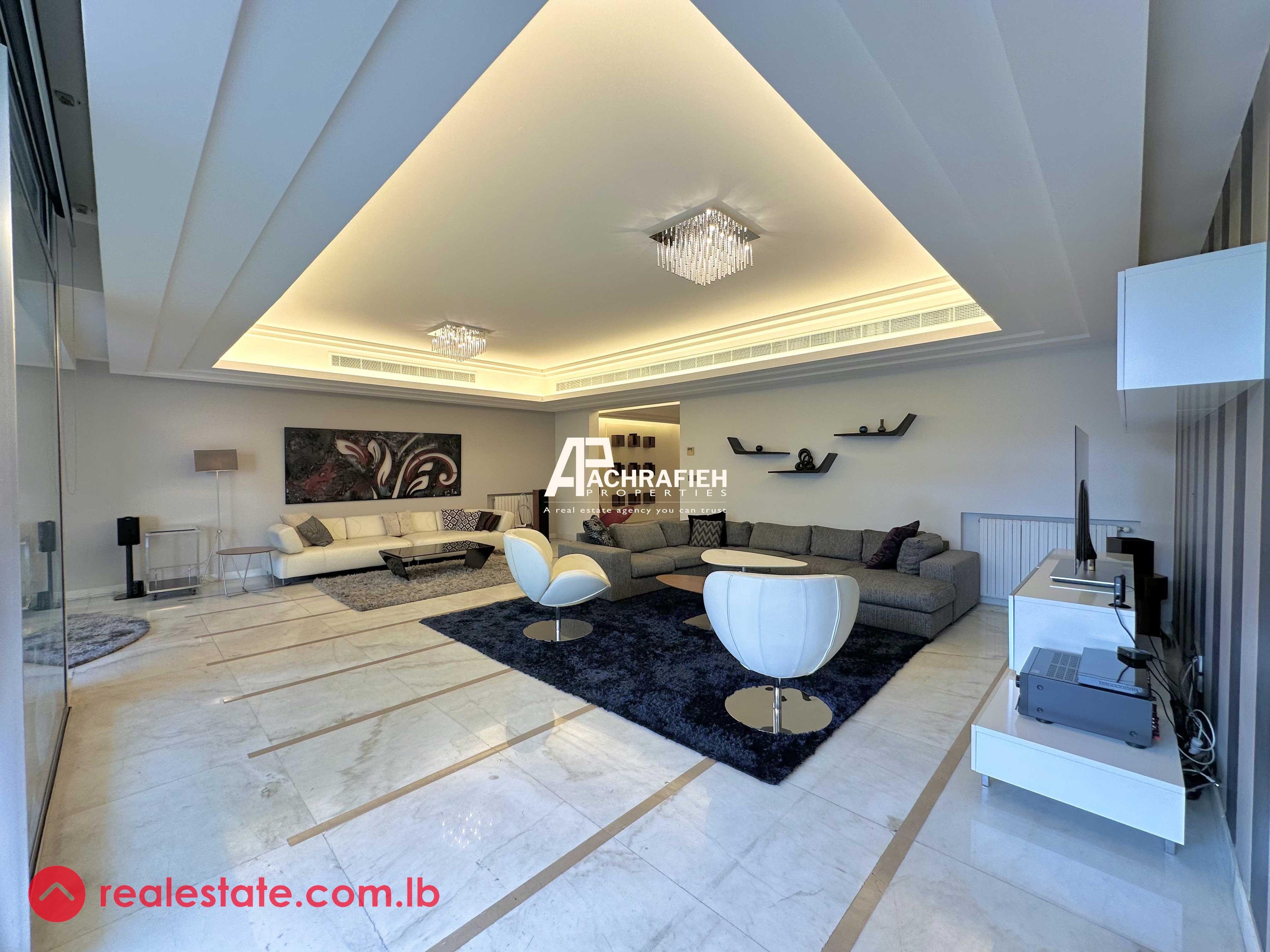 440 Sqm - Apartment for Sale In Saifi Village