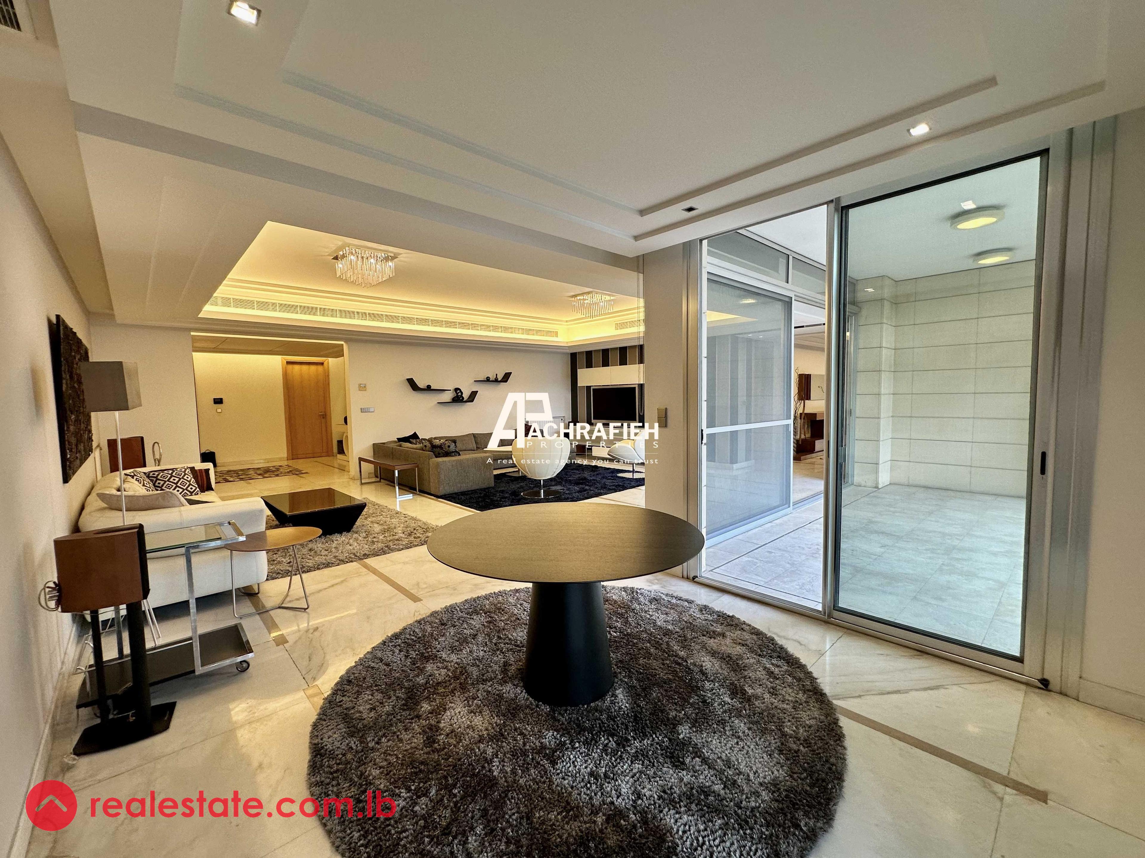 440 Sqm - Apartment for Sale In Saifi Village