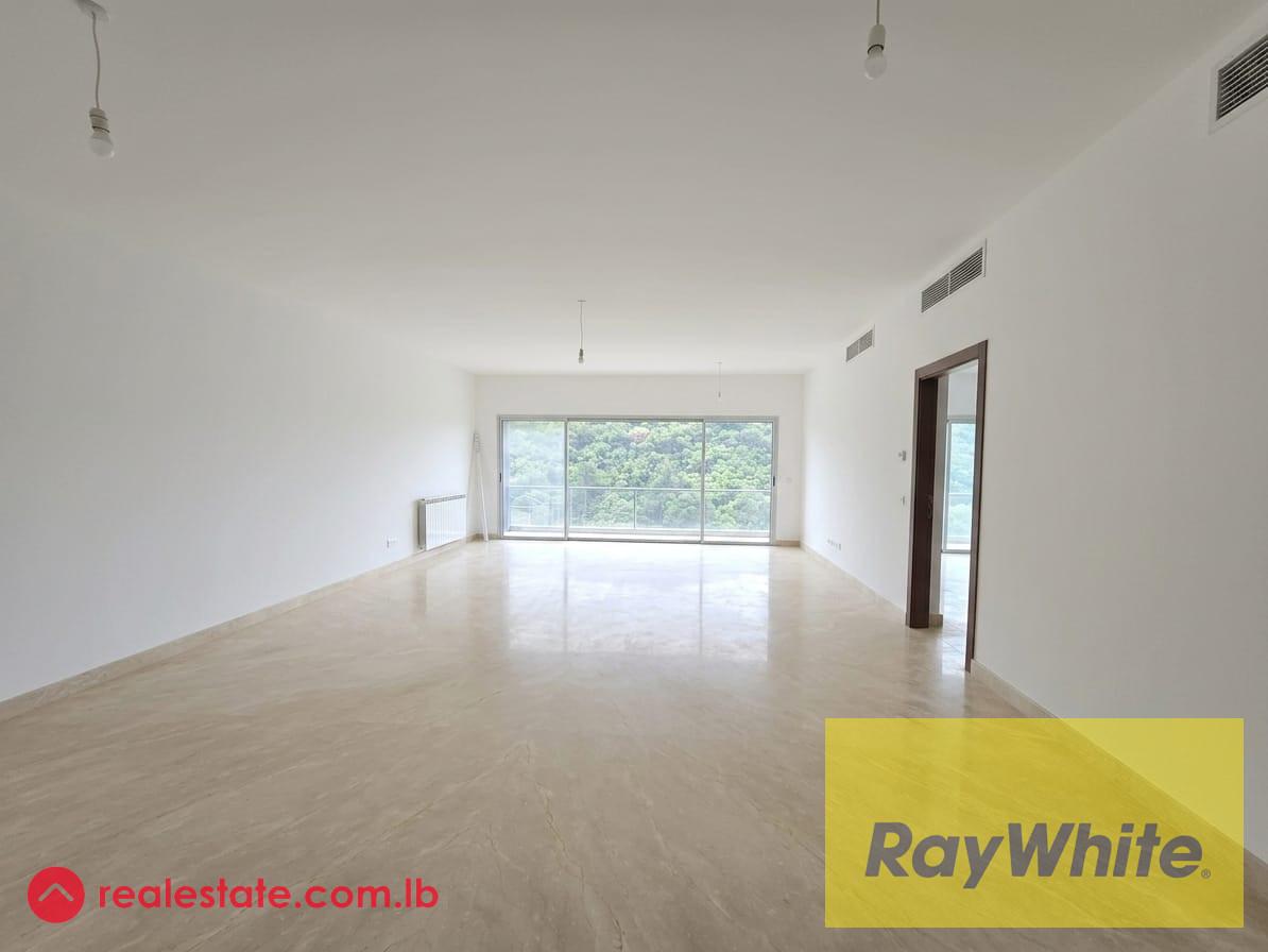 Apartment For Sale in El Biyada - Stunning View