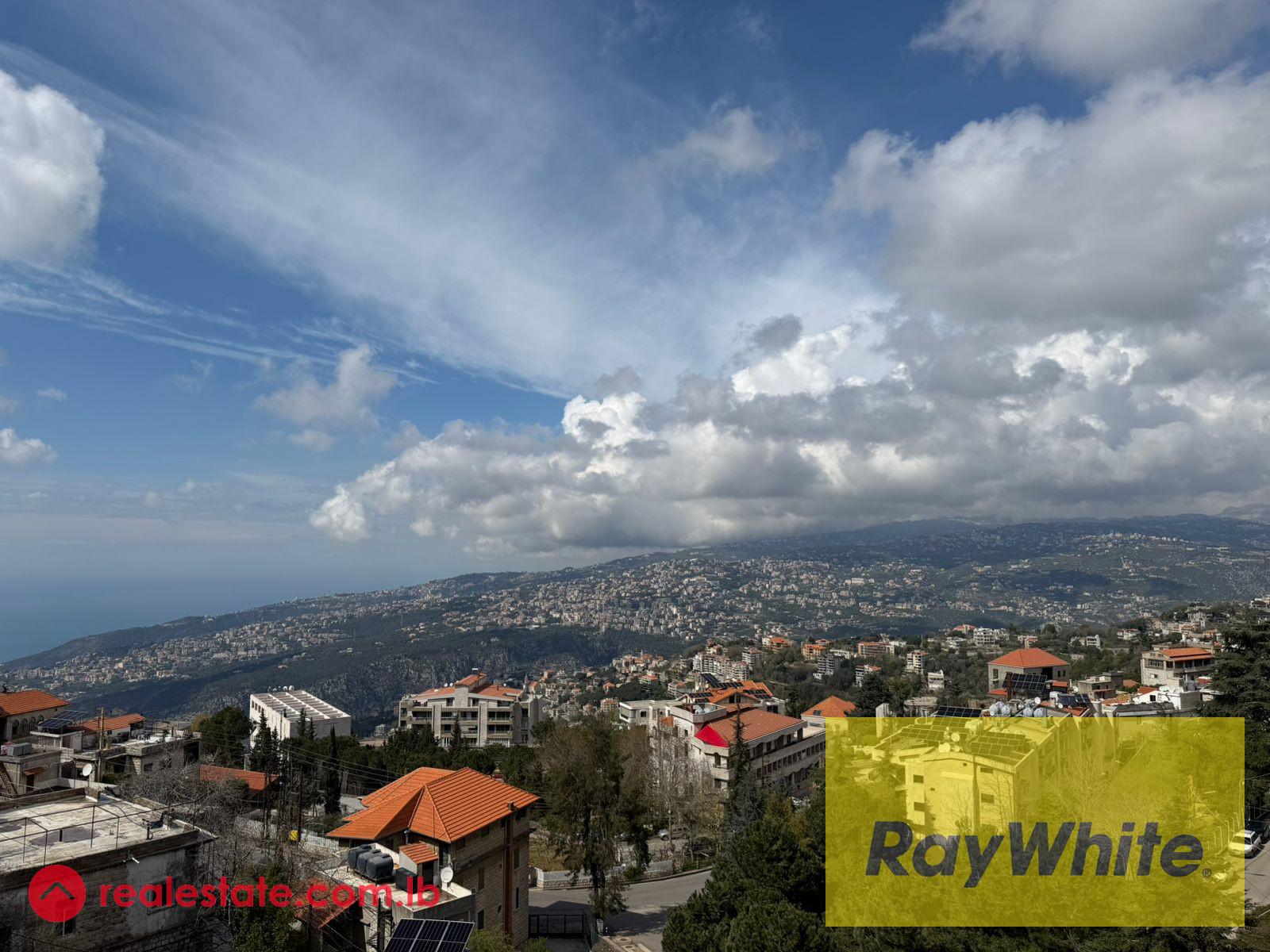 Duplex for Rent – Top Floor | Sea + Mountain Views
