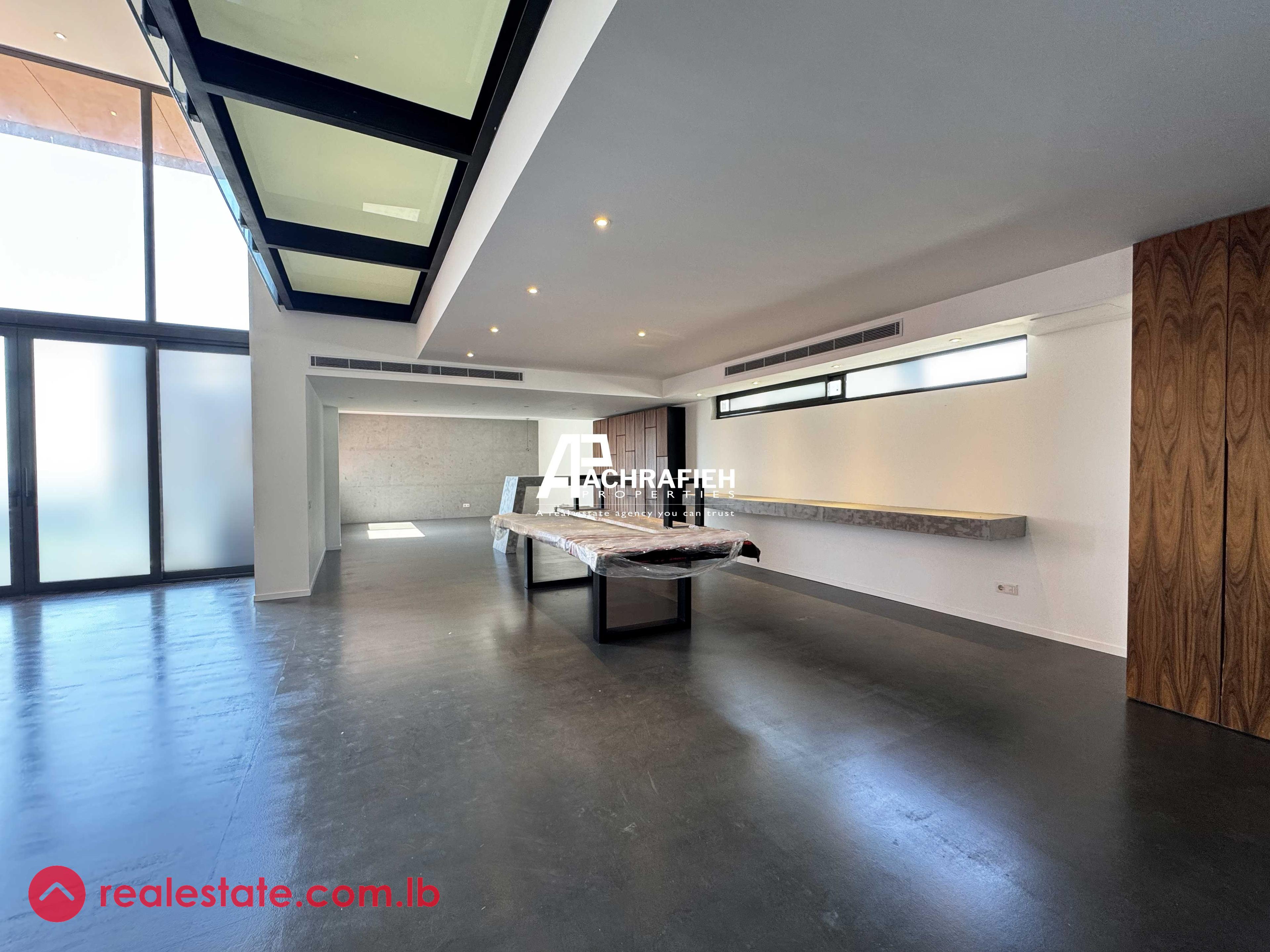 375 Sqm - Luxury Duplex For Rent In Achrafieh