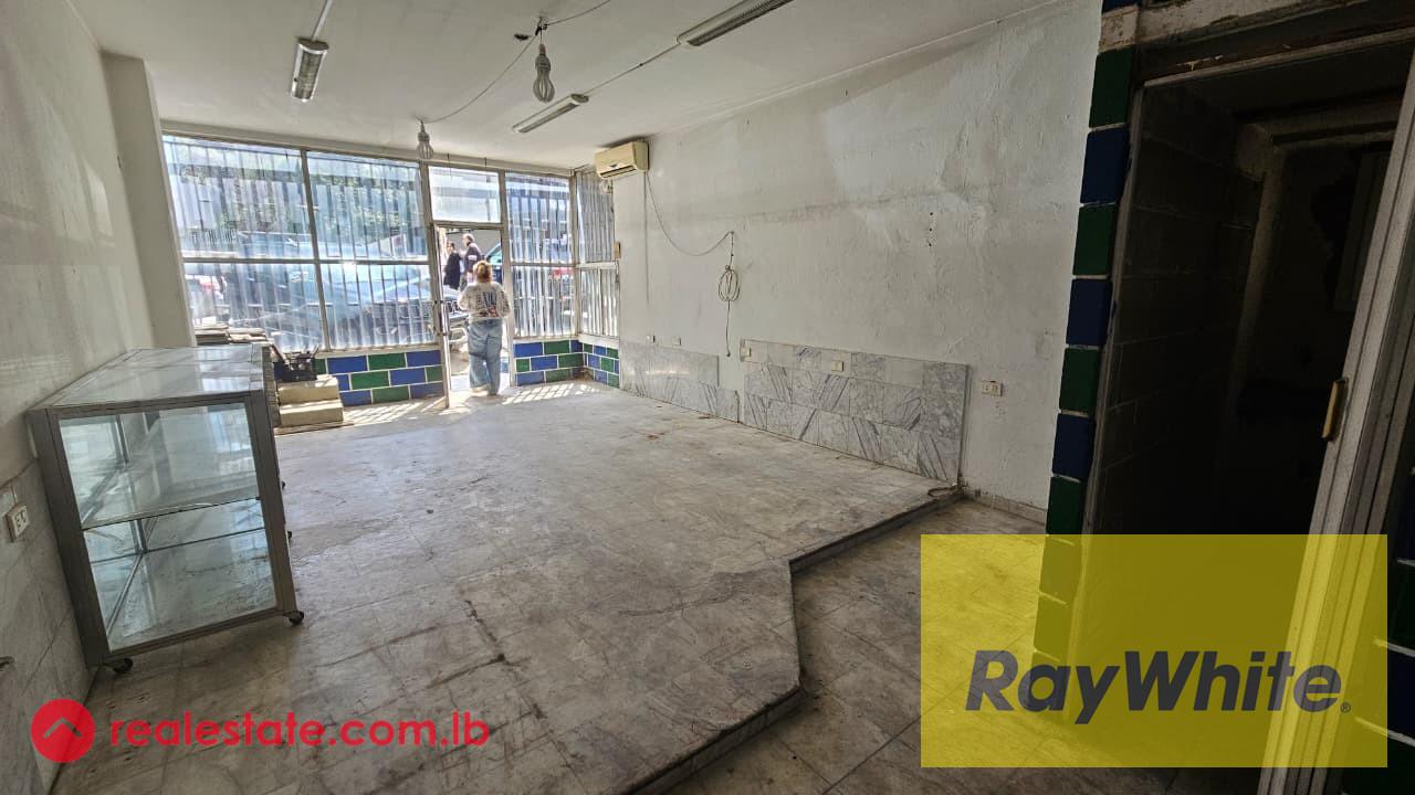 Shop for rent Hazmieh highway