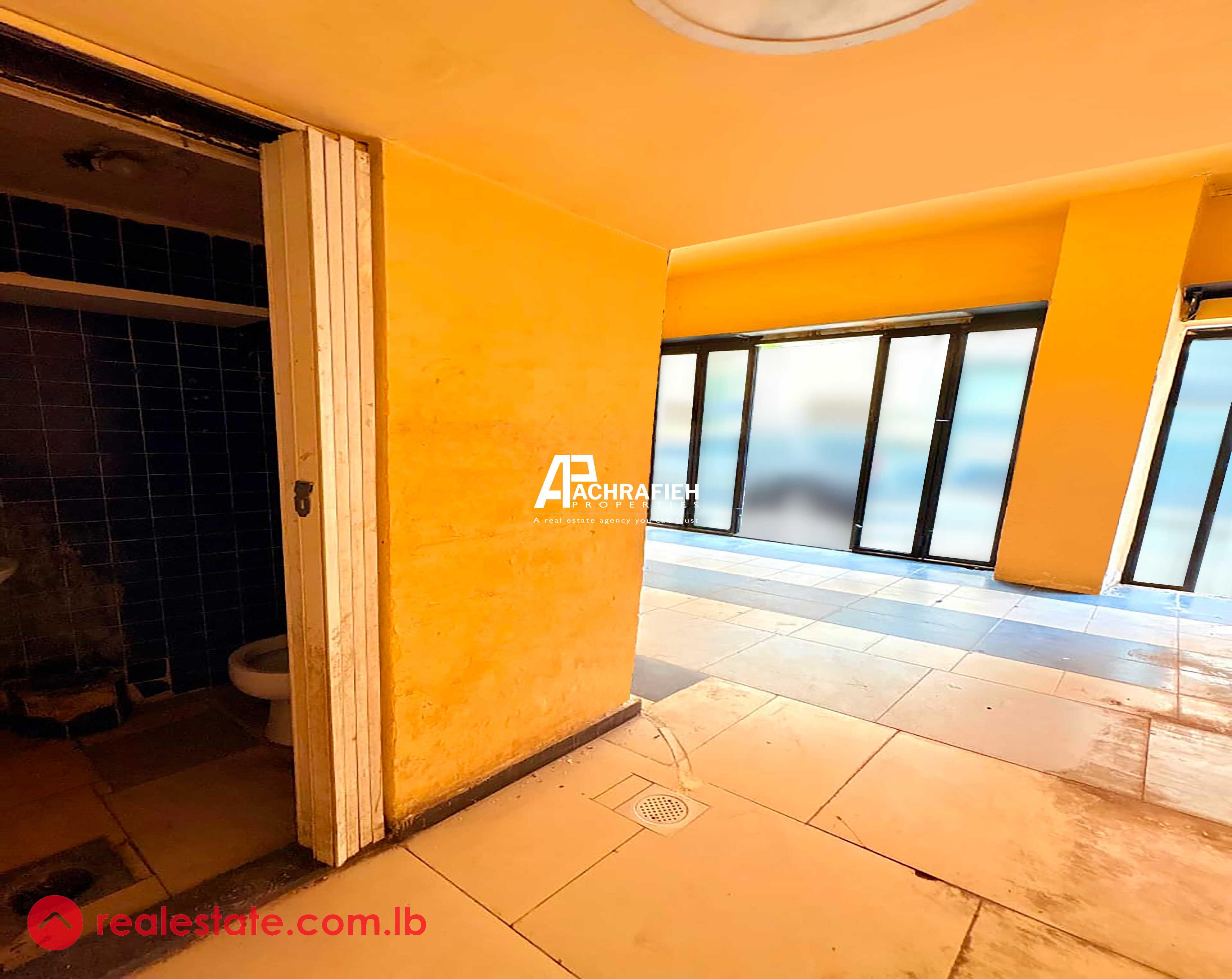 25 Sqm | Shop For Rent in Badaro
