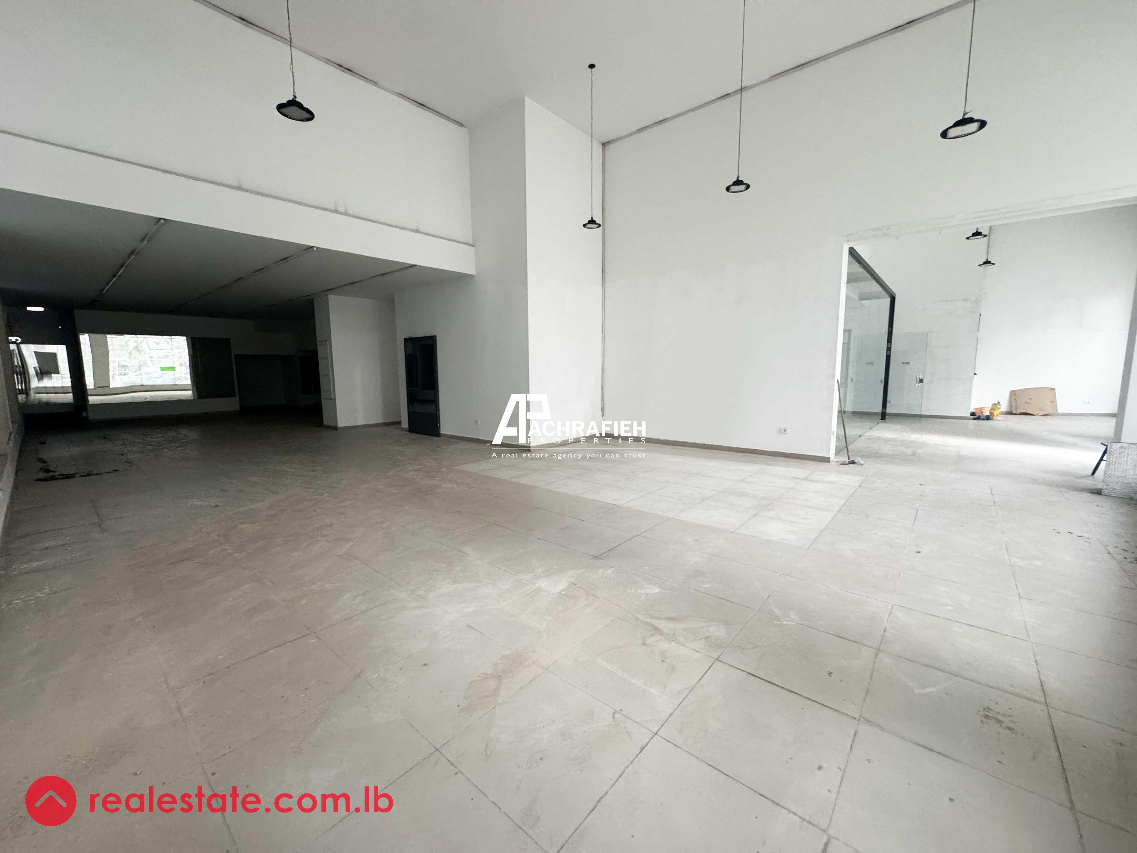 2 Floors | Shop/Gym For Rent in Achrafieh