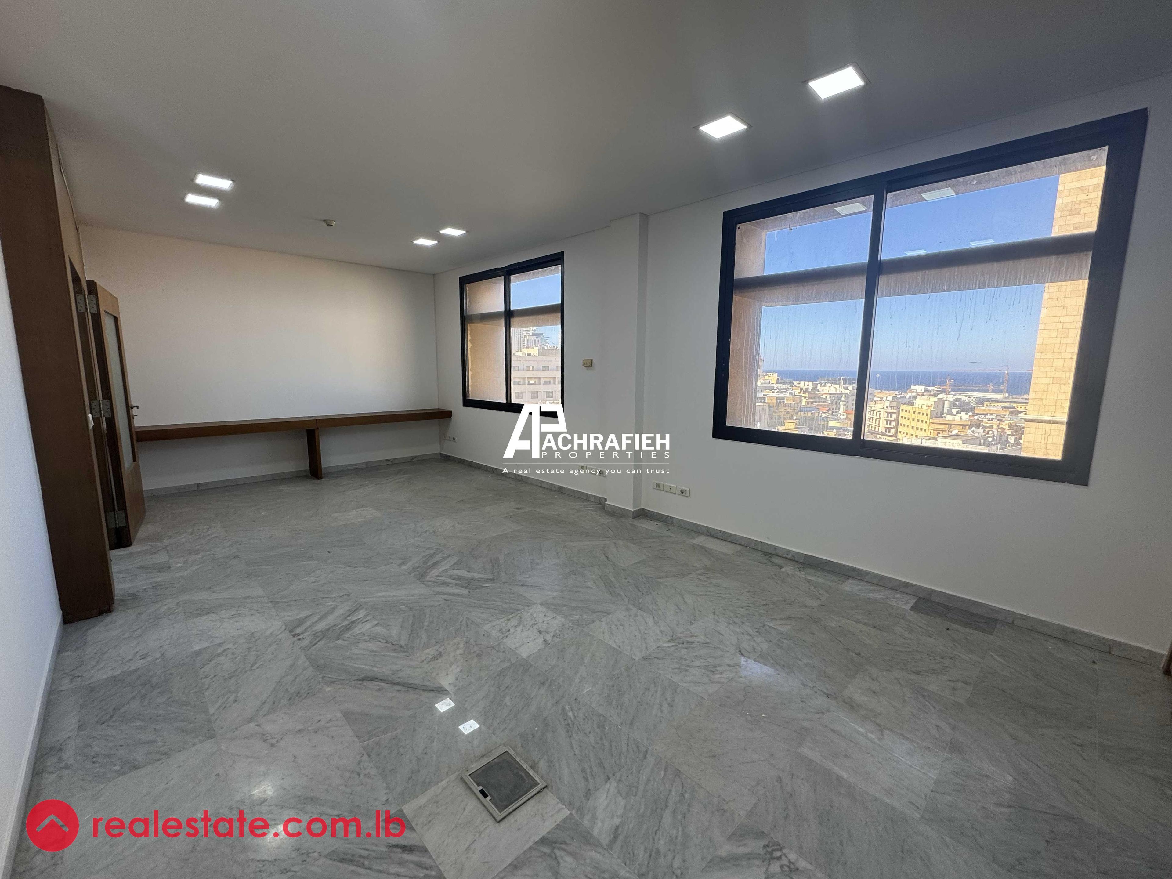 190 Sqm | Office For Rent in Downtown