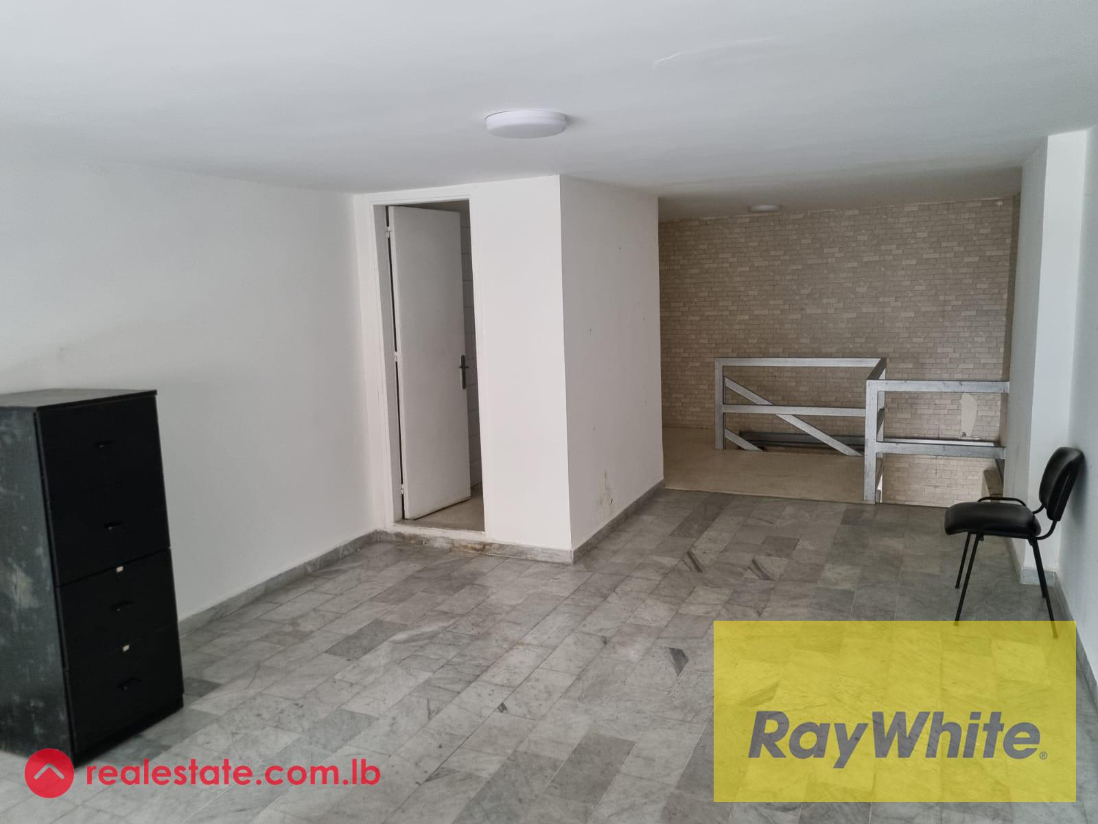 Shop in Jal el dib for Rent