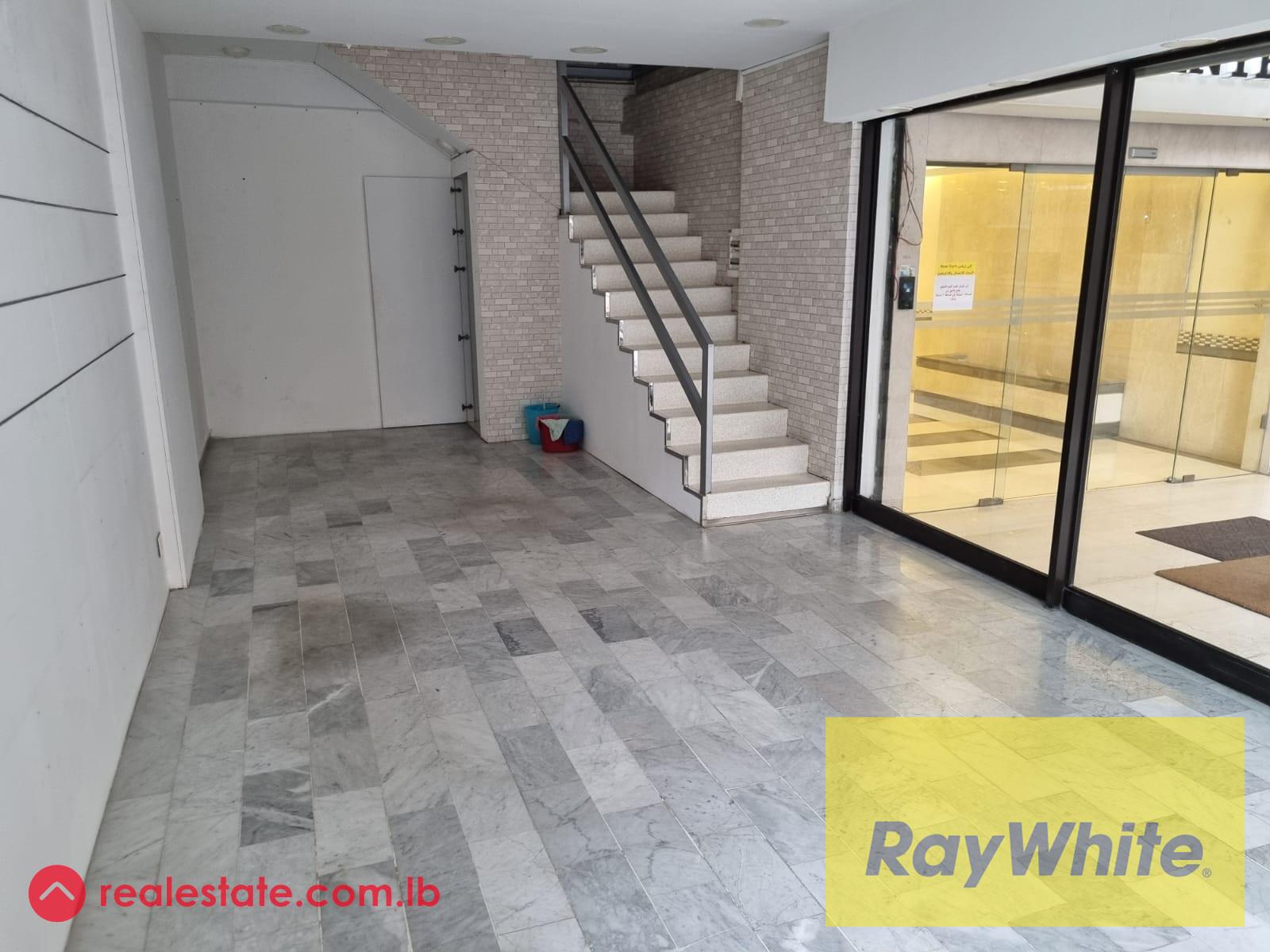 Shop in Jal el dib for Rent