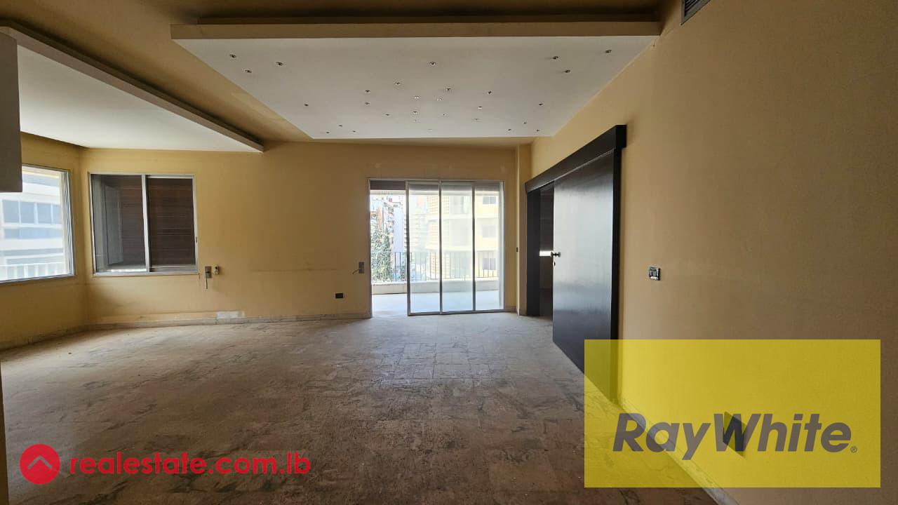 Apartment for Sale in Koraytem – 350 sqm Spacious Residence
