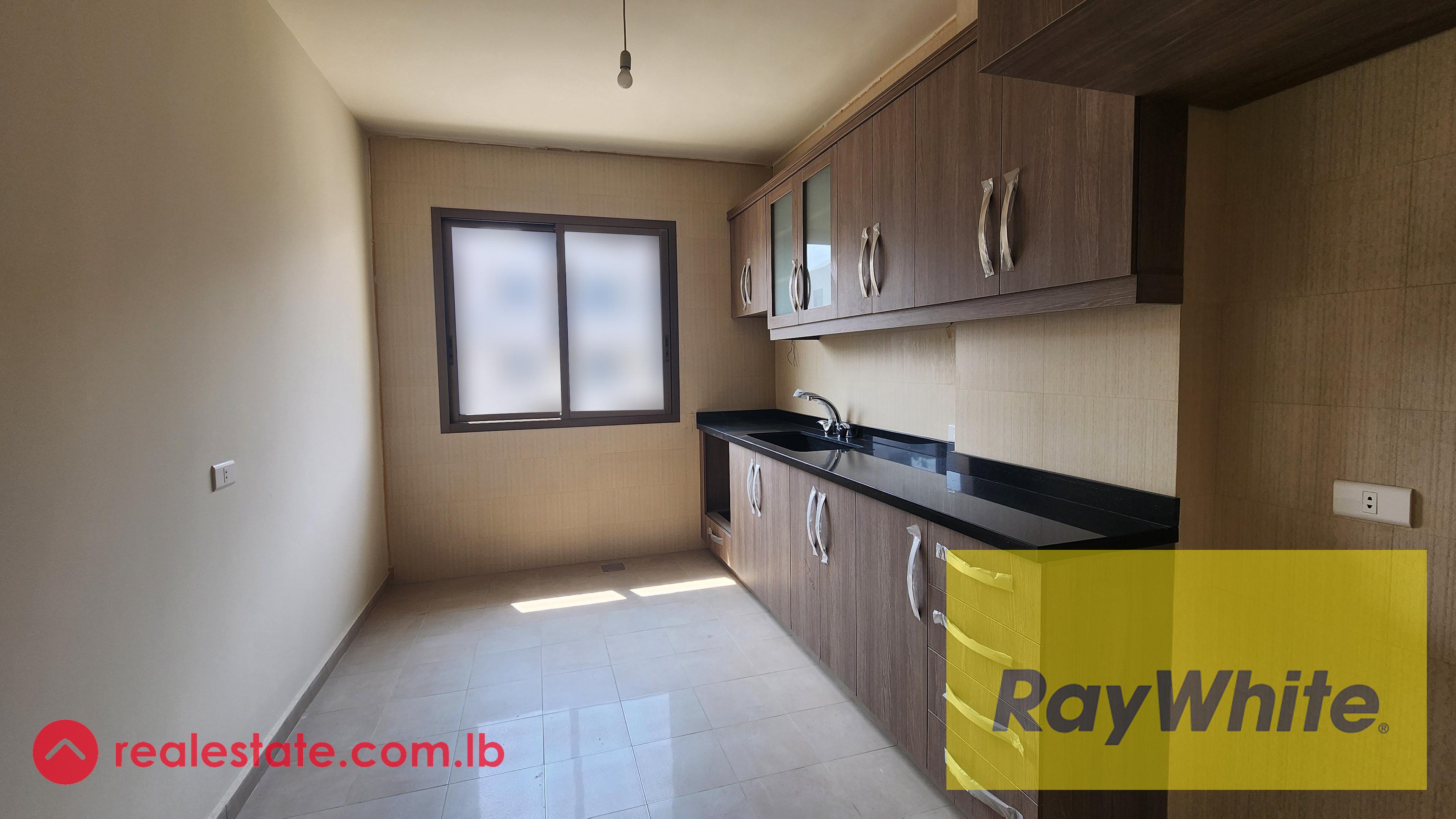 Apartment For Sale in Boutchay