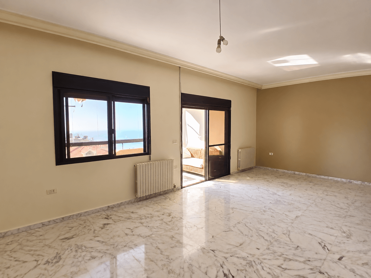 Apartment For Sale In Rabweh |Sea View|