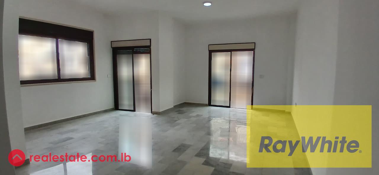 Apartment for Sale in New Rawda | 185 sqm | Well-Maintained Residence with Terrace