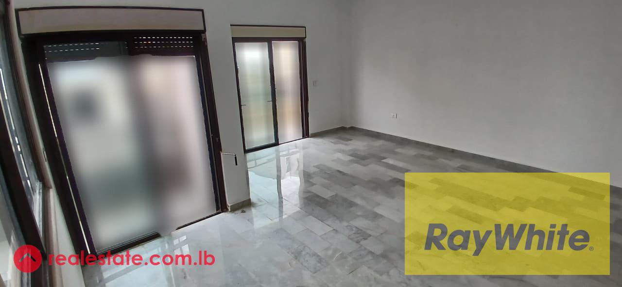 Apartment for Sale in New Rawda | 185 sqm | Well-Maintained Residence with Terrace