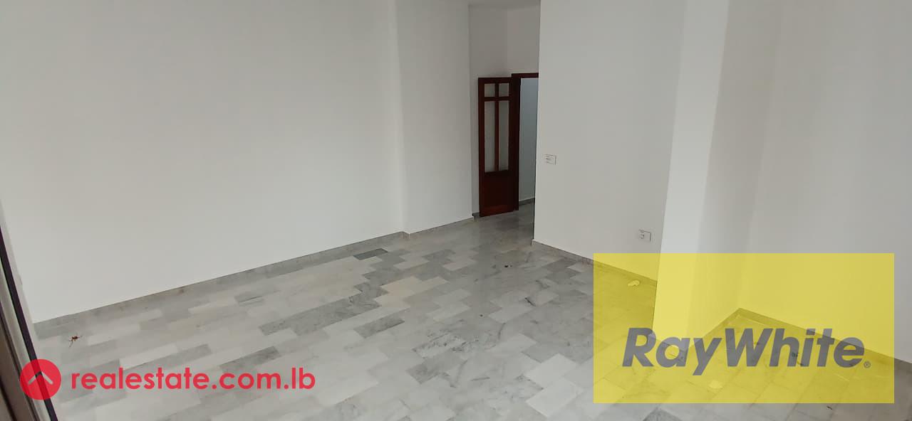 Apartment for Sale in New Rawda | 185 sqm | Well-Maintained Residence with Terrace