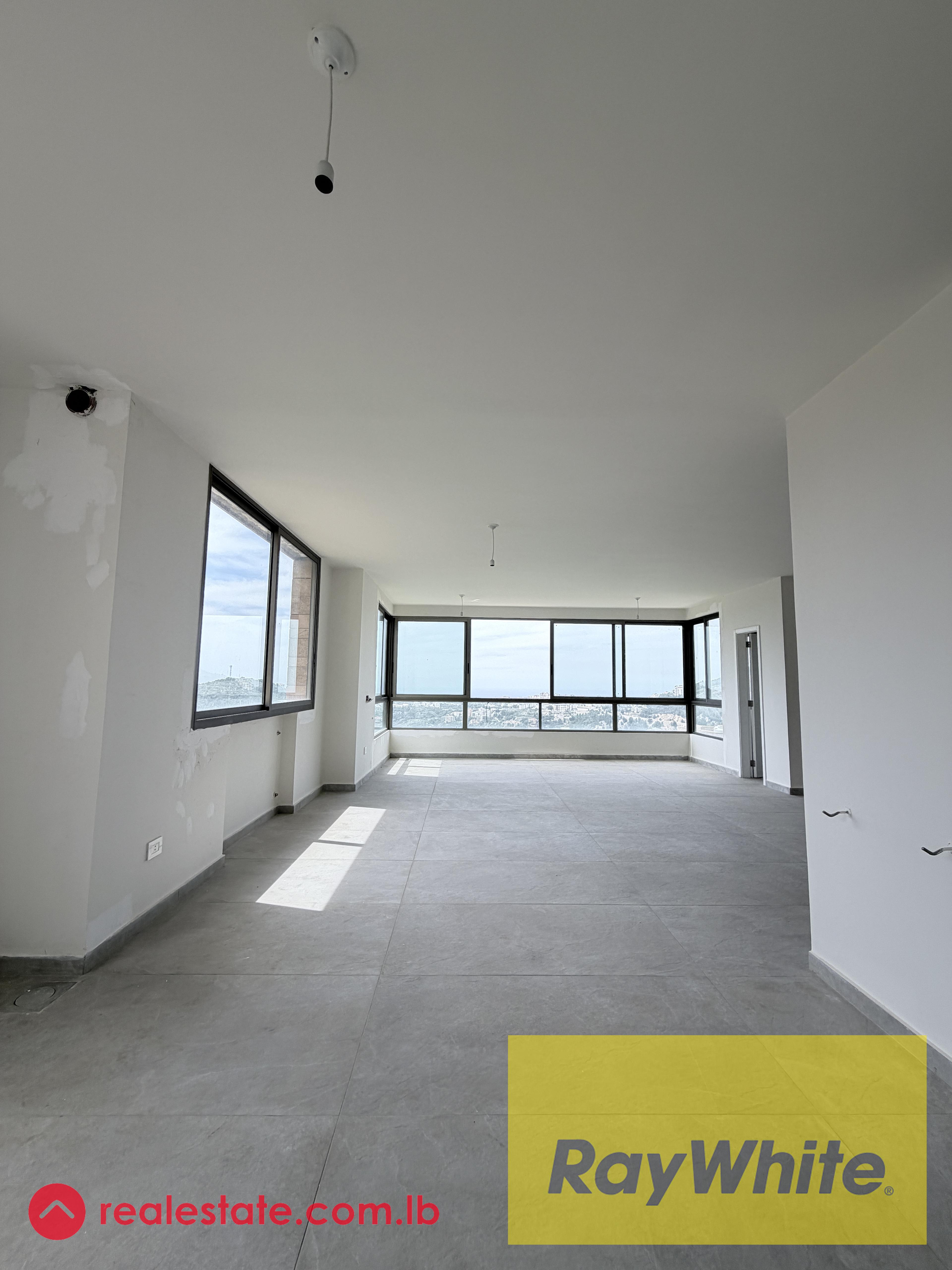Apartment With Roof For Sale In Zikrit |Sea View|