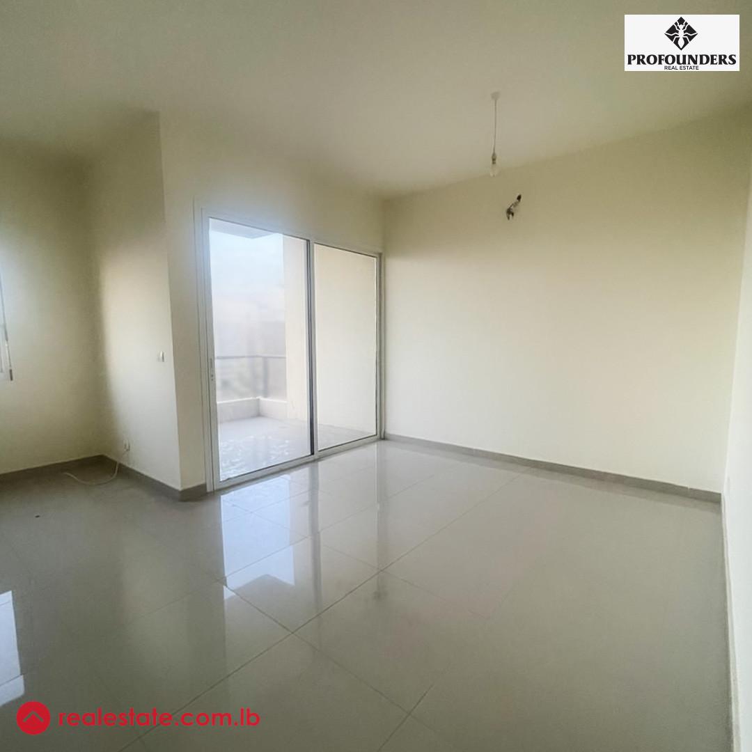 Apartment with View for Rent in Mazraat Yachouh