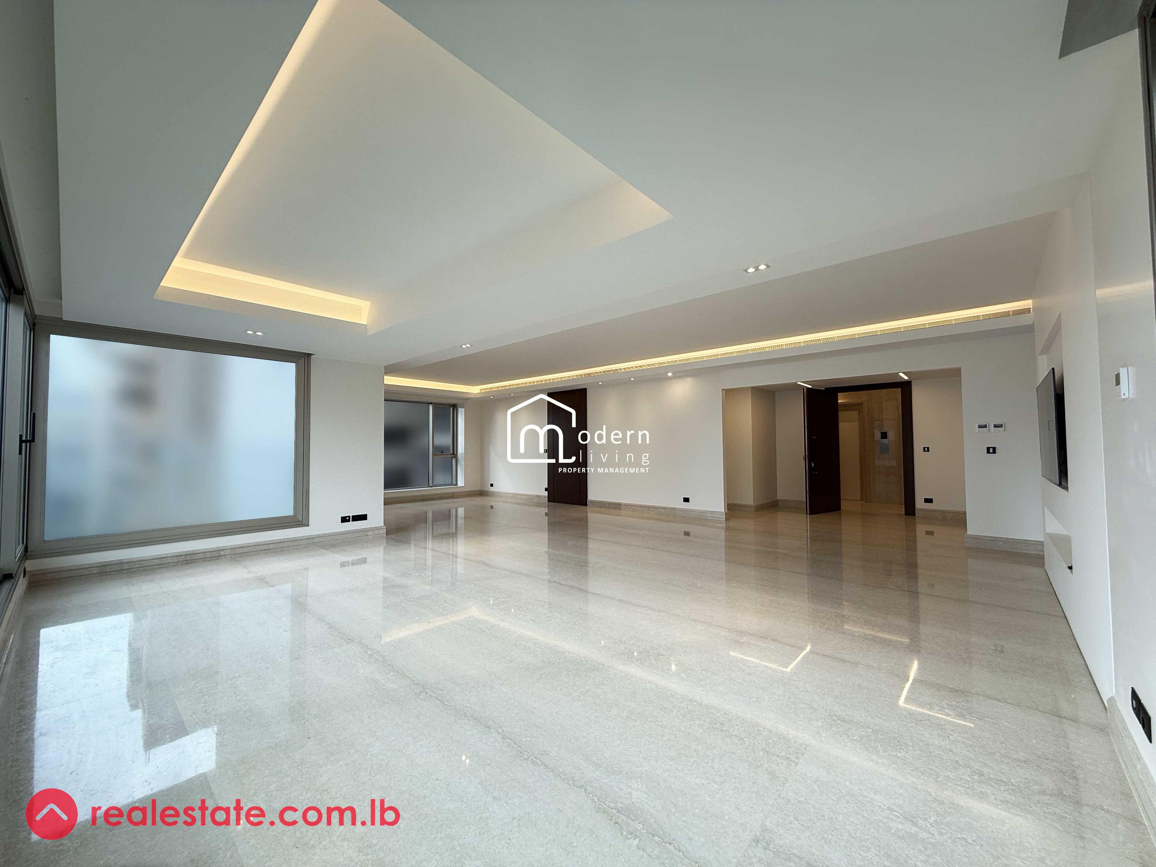 Sea View | 400 Sqm | For Rent in Ramlet Al Bayda