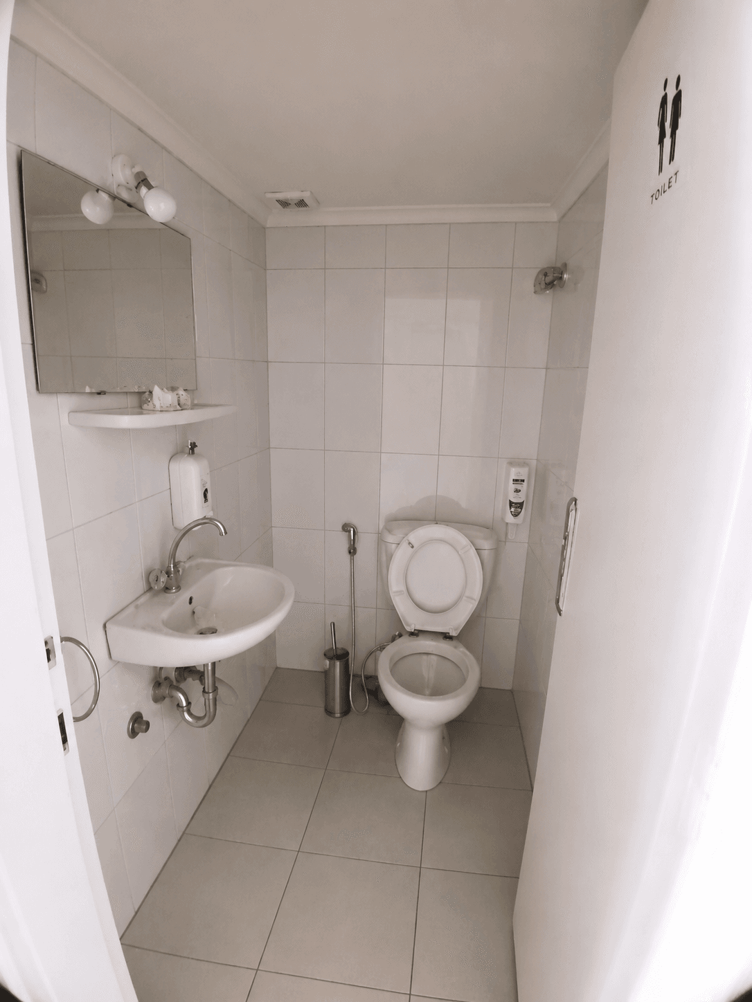 Shop for Sale in Elissar – Prime Main Road Location