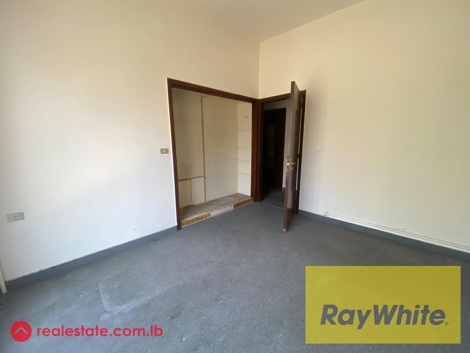Office for Rent in Hamra