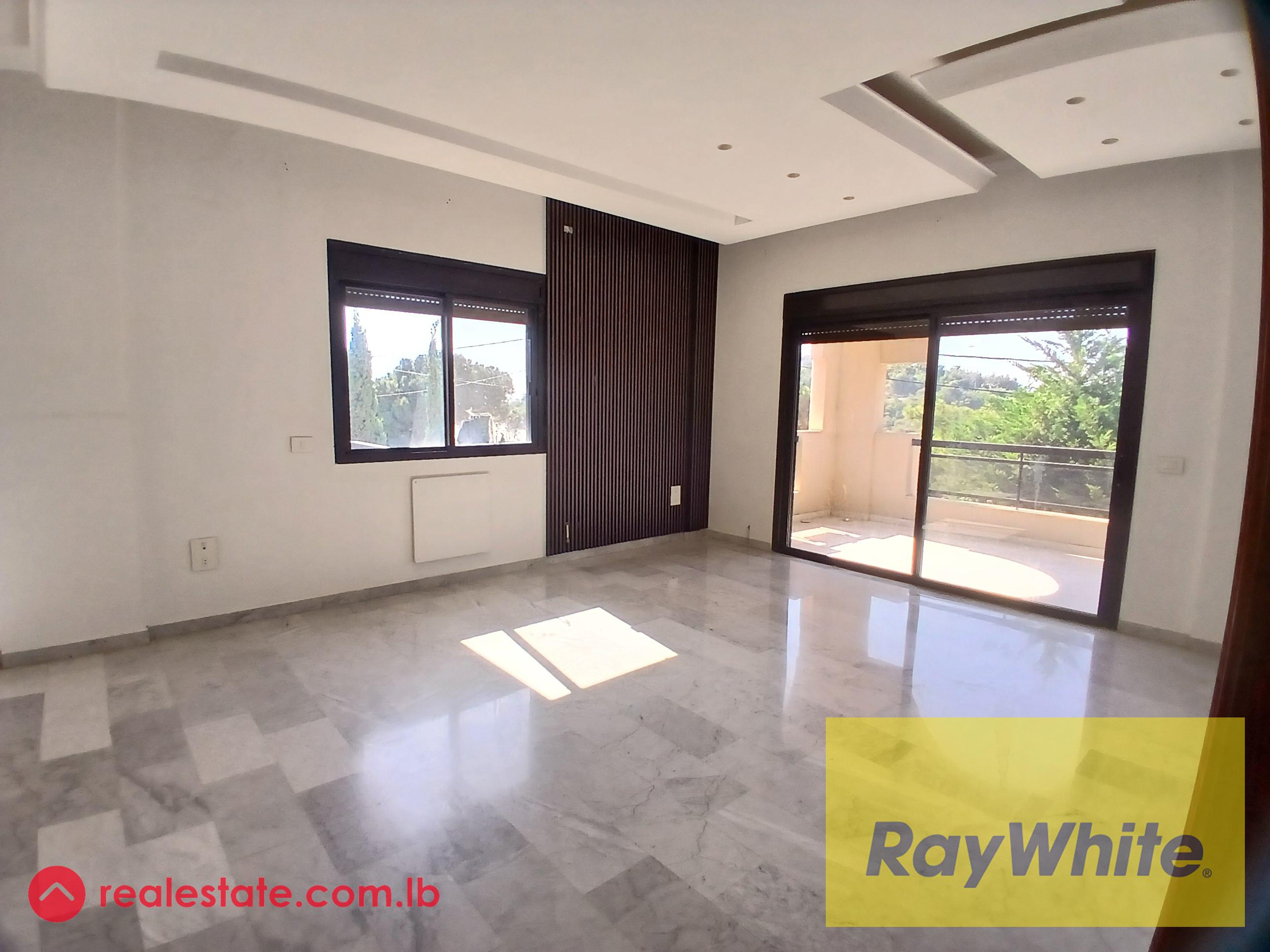 Villa for Rent in Awkar