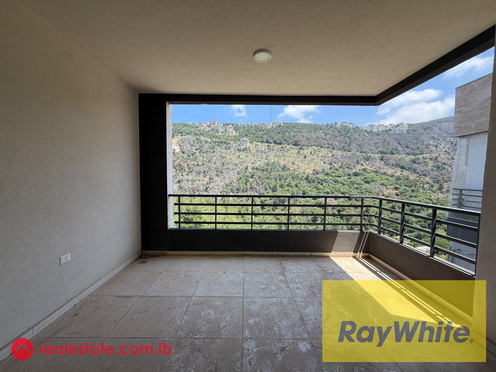 Apartment for Sale in Nabay With Terrace