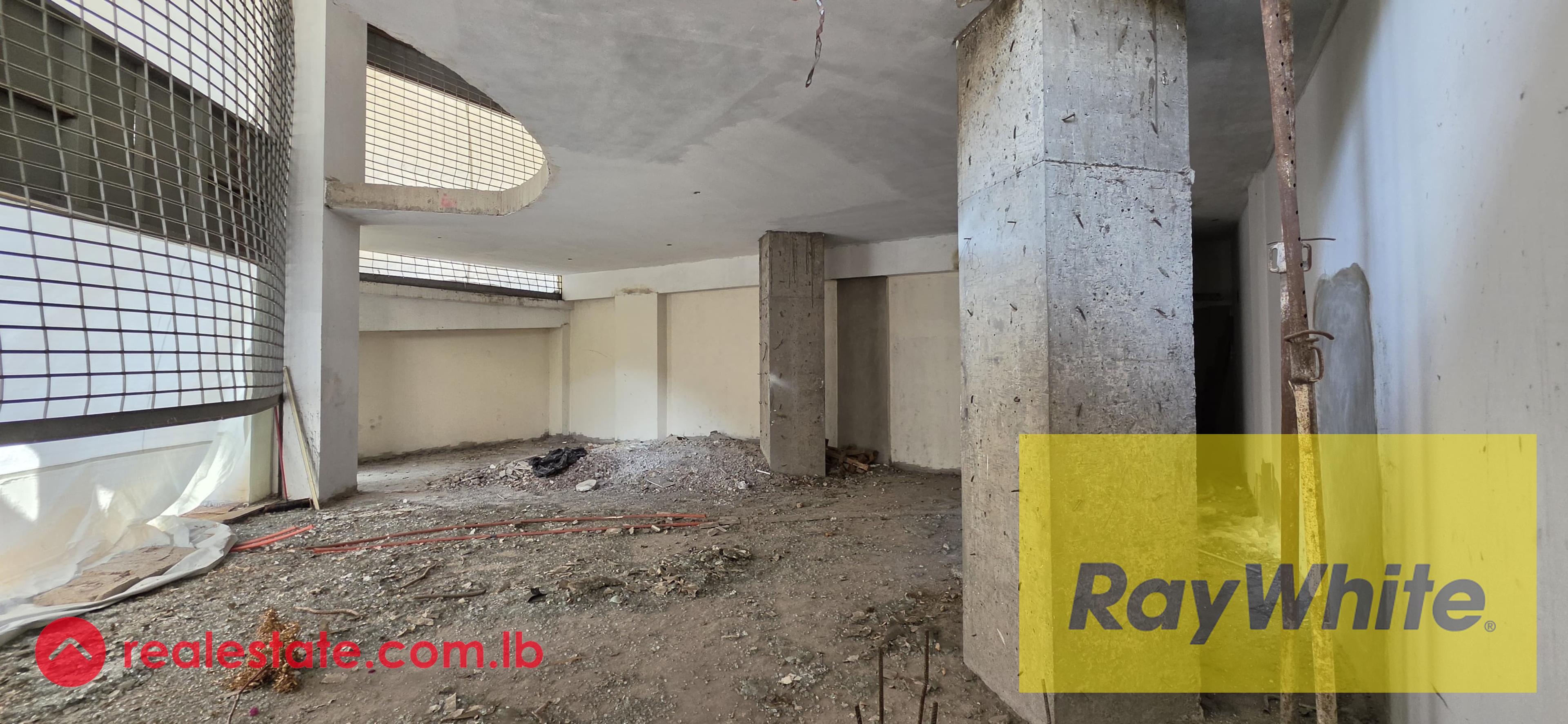 Showroom & Warehouse for Sale – Achrafieh/Tabaris
