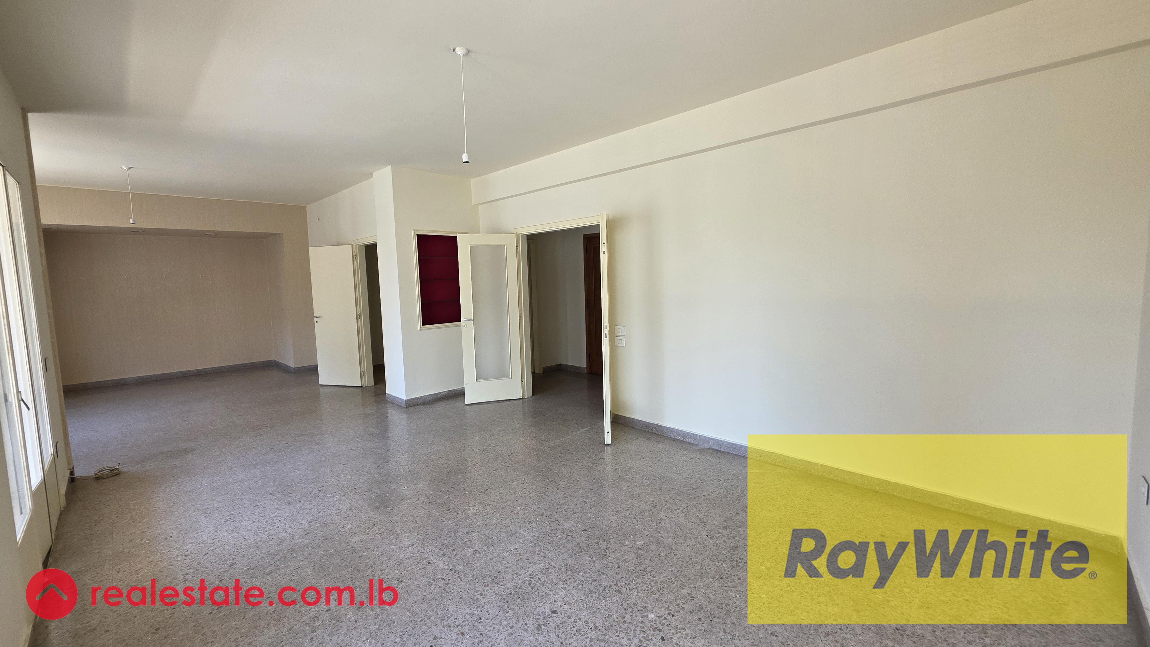 Apartment For Rent in Achrafieh